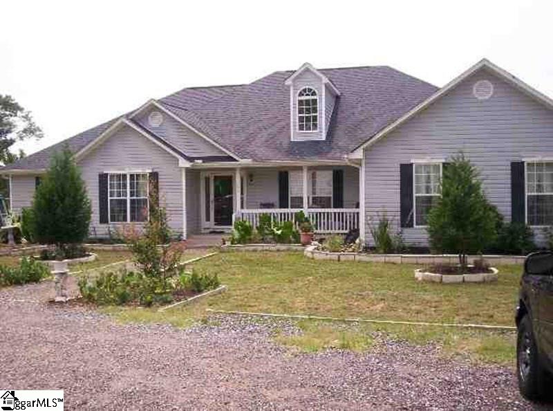 162 Mamie Black Road Pelzer, SC 29669