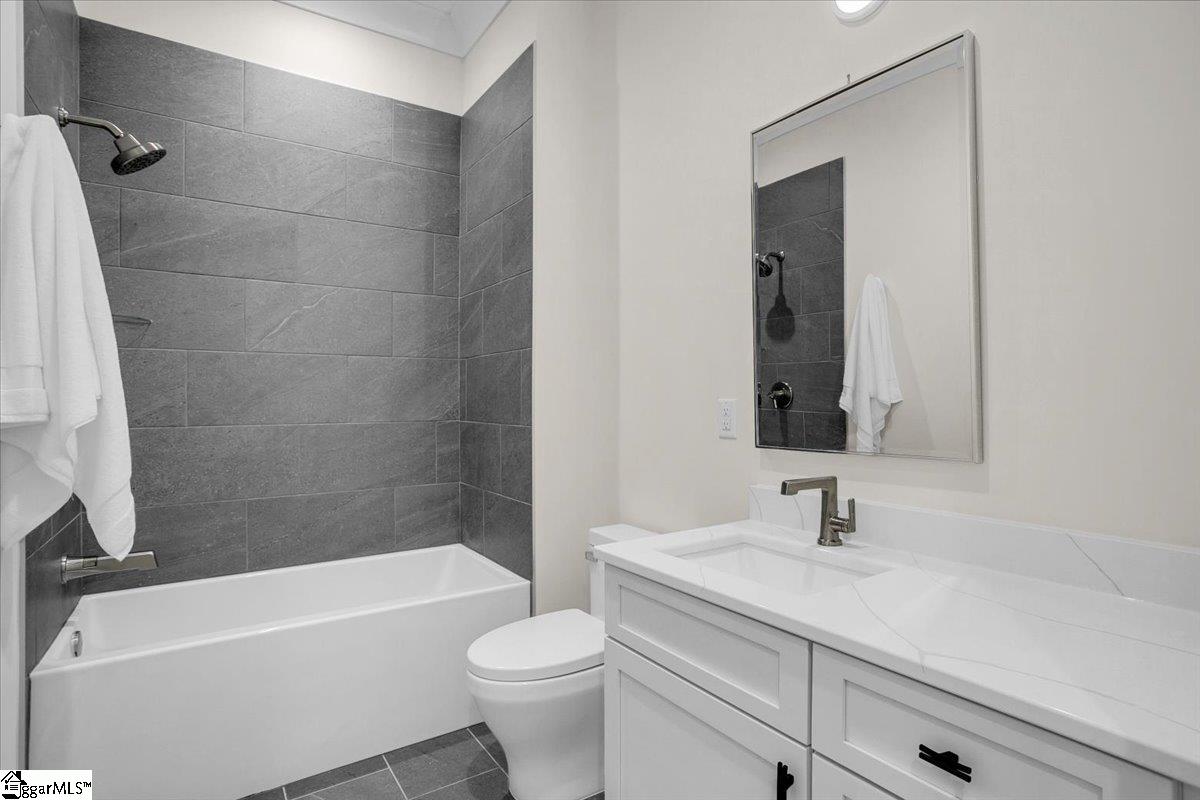 95 E Dr. David C. Francis St. Street UNIT Unit 303 Greenville, SC 29601