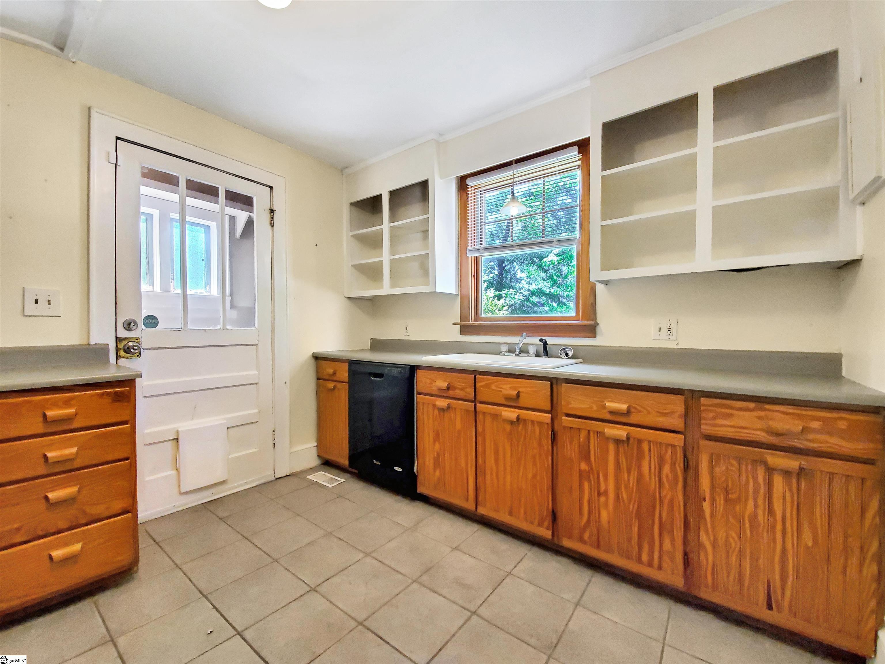 17 Arthur Avenue Greenville, SC 29605