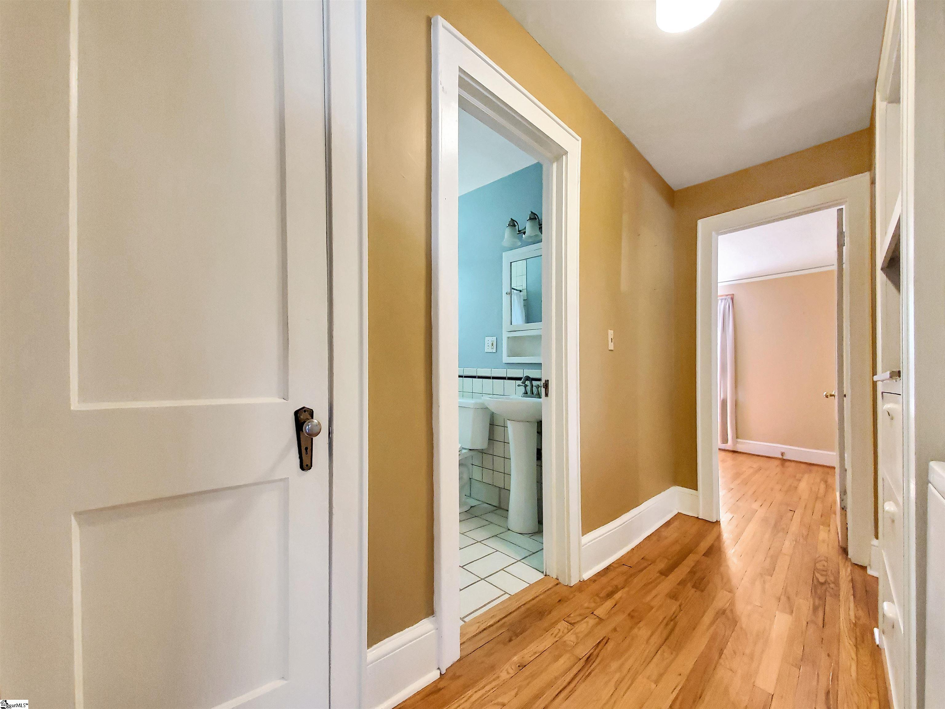 17 Arthur Avenue Greenville, SC 29605