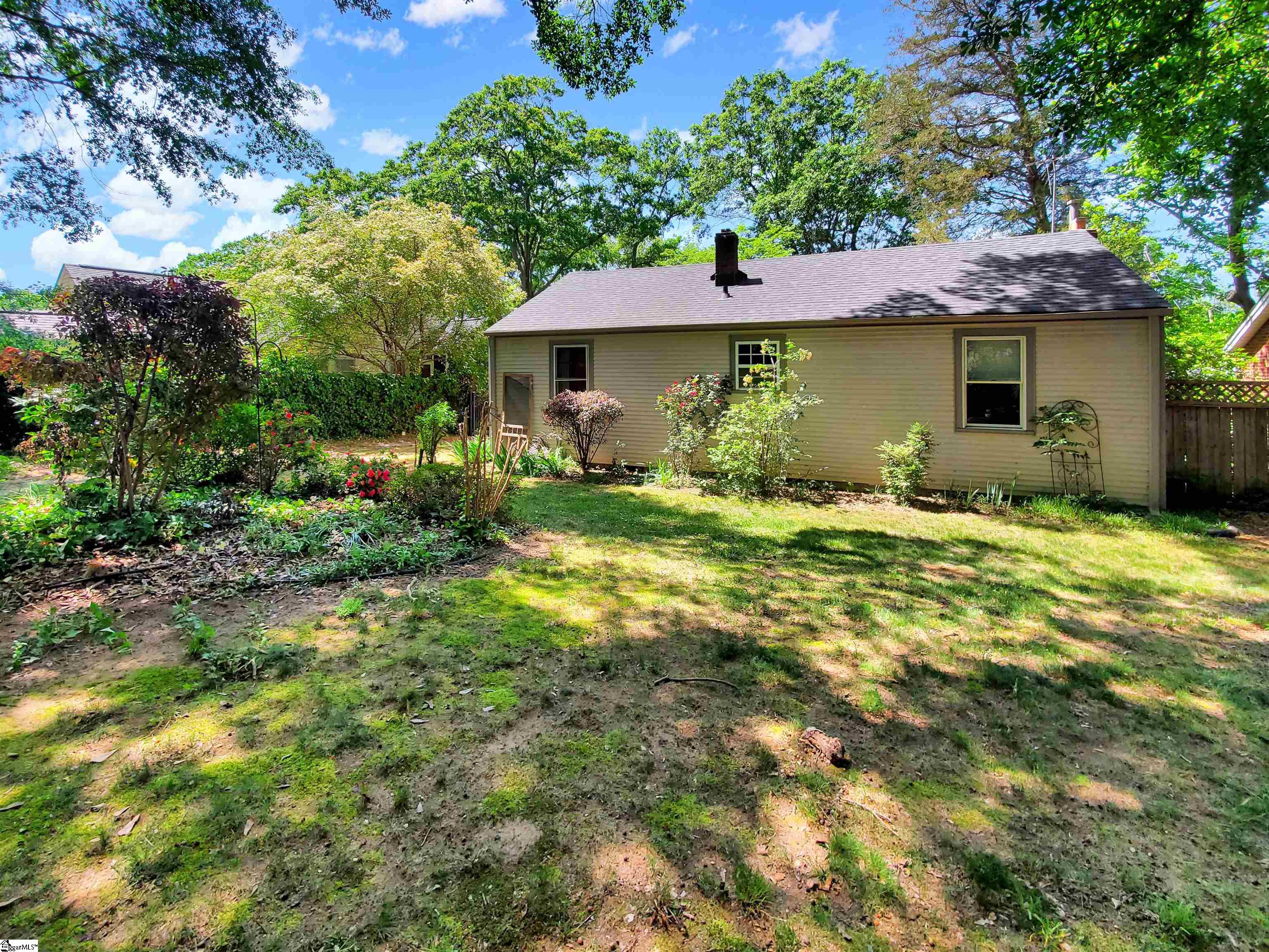 17 Arthur Avenue Greenville, SC 29605