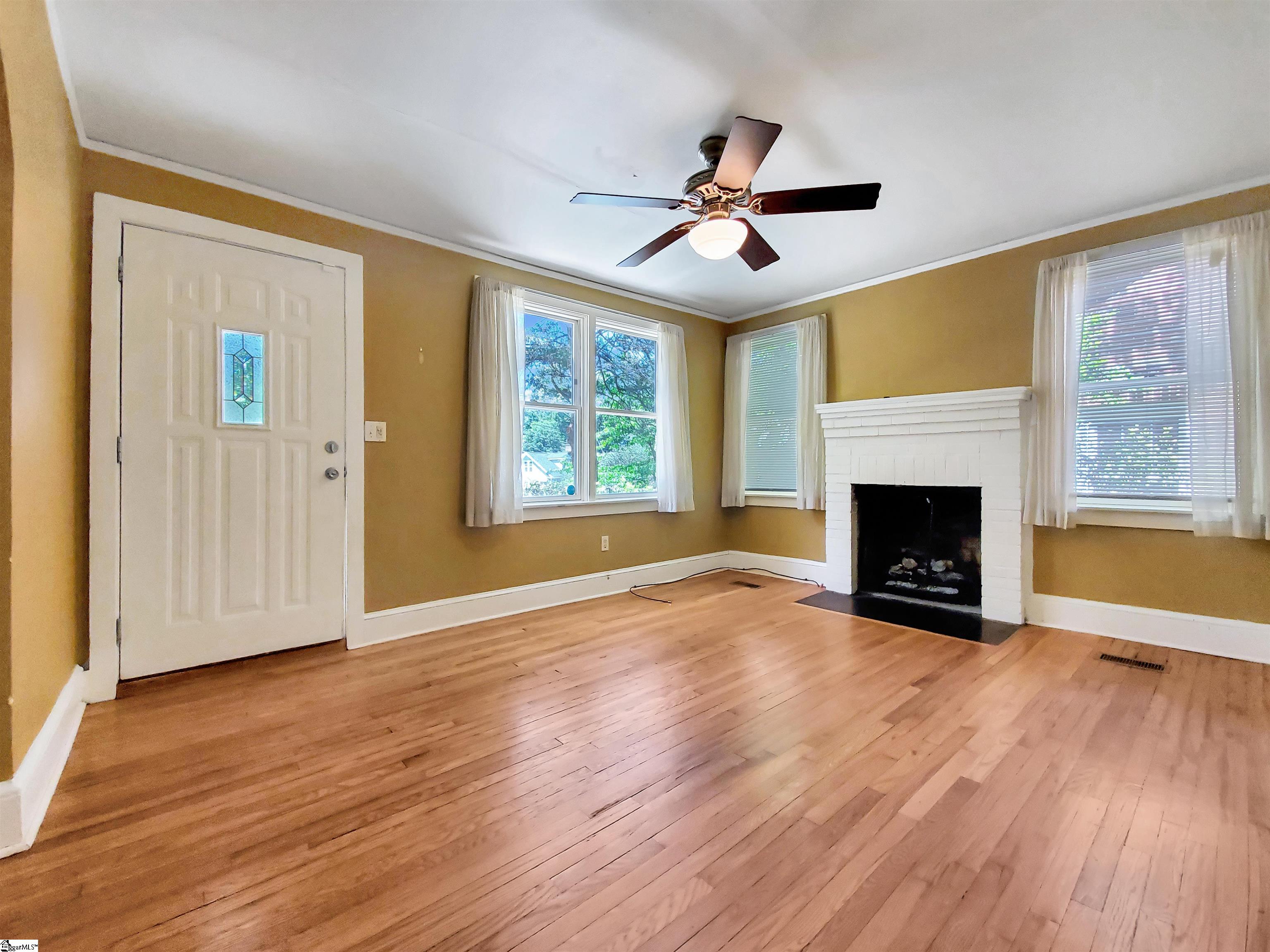 17 Arthur Avenue Greenville, SC 29605