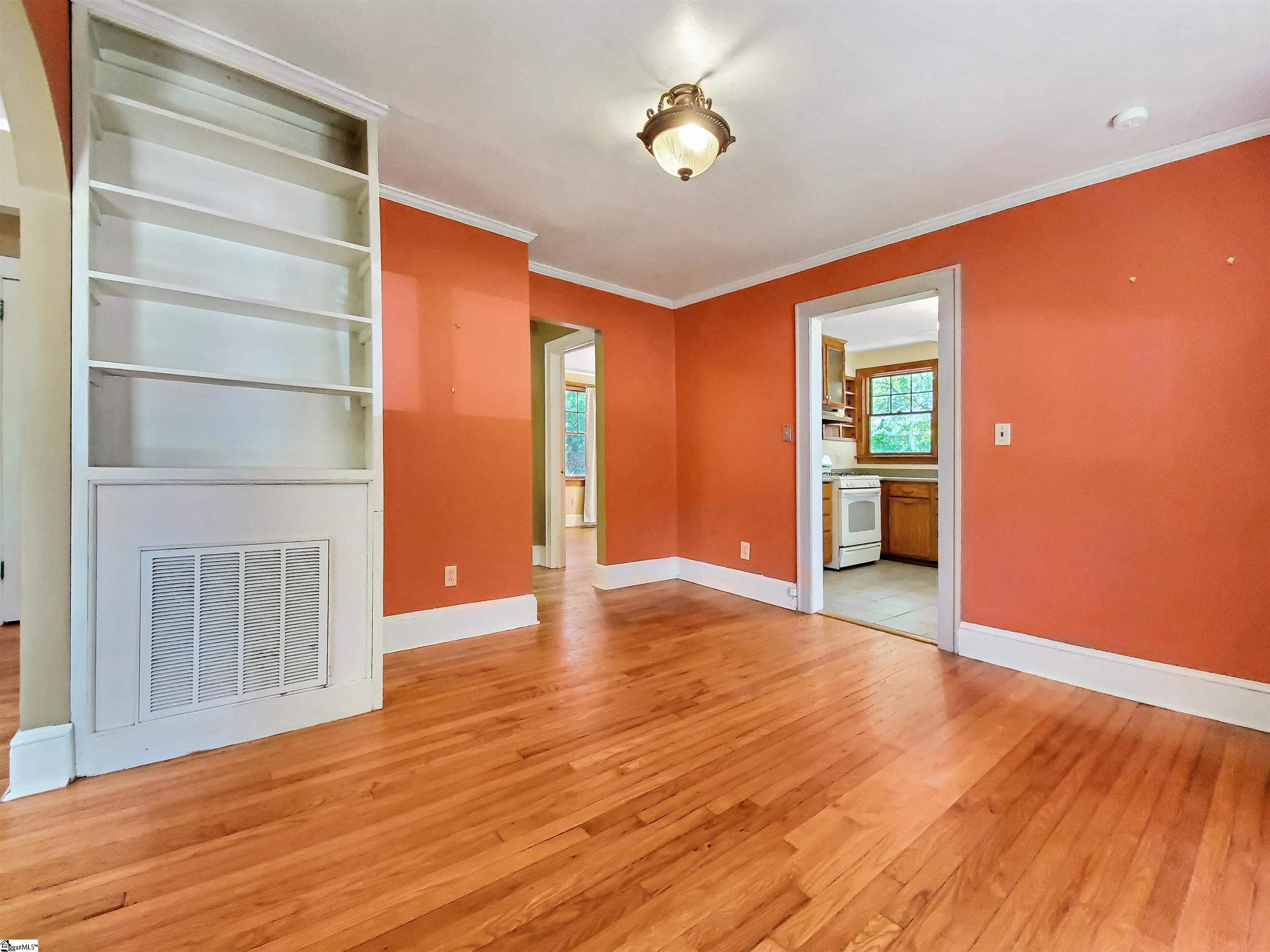 17 Arthur Avenue Greenville, SC 29605