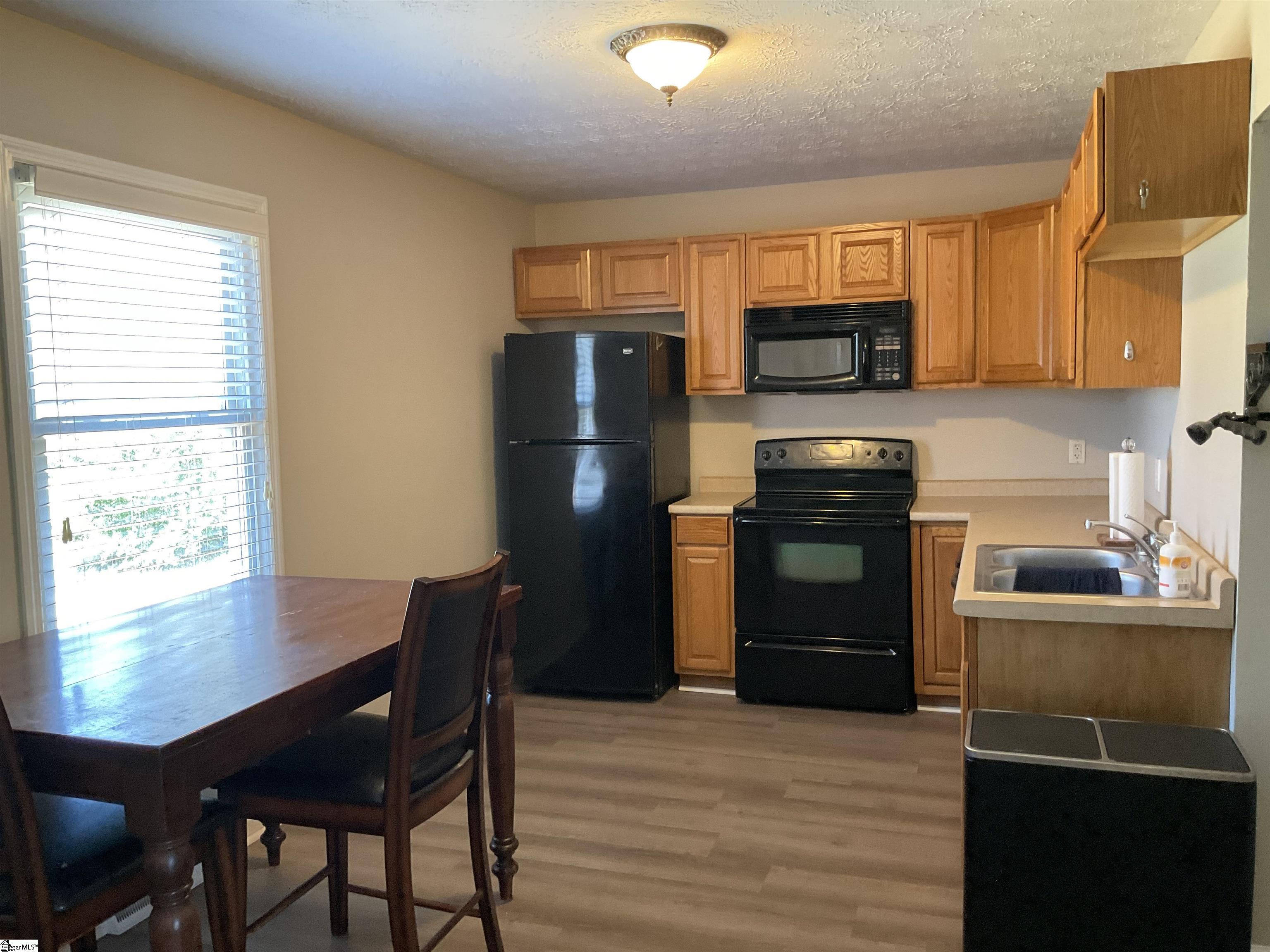 220 Larchwood Drive Simpsonville, SC 29680