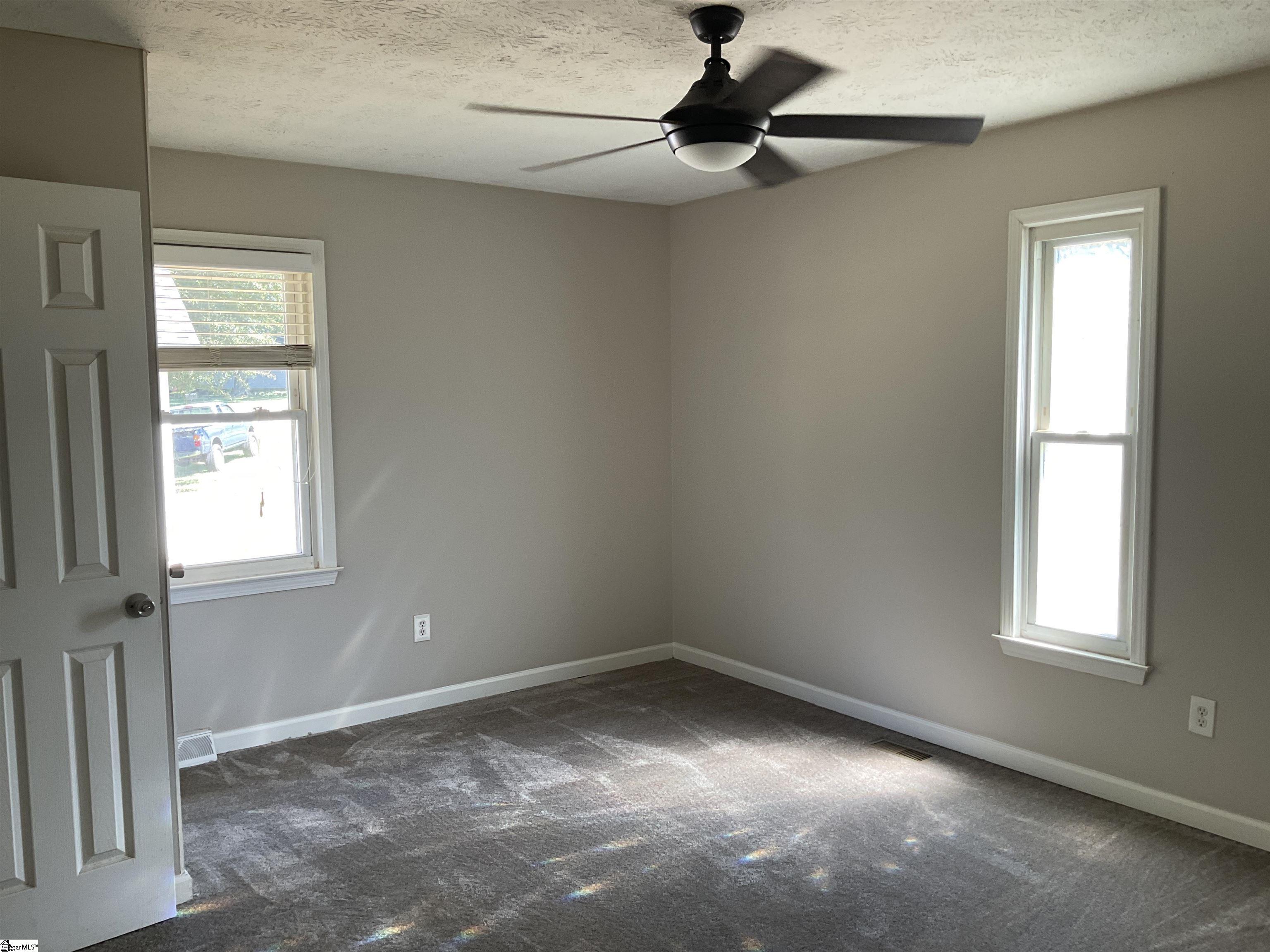 220 Larchwood Drive Simpsonville, SC 29680