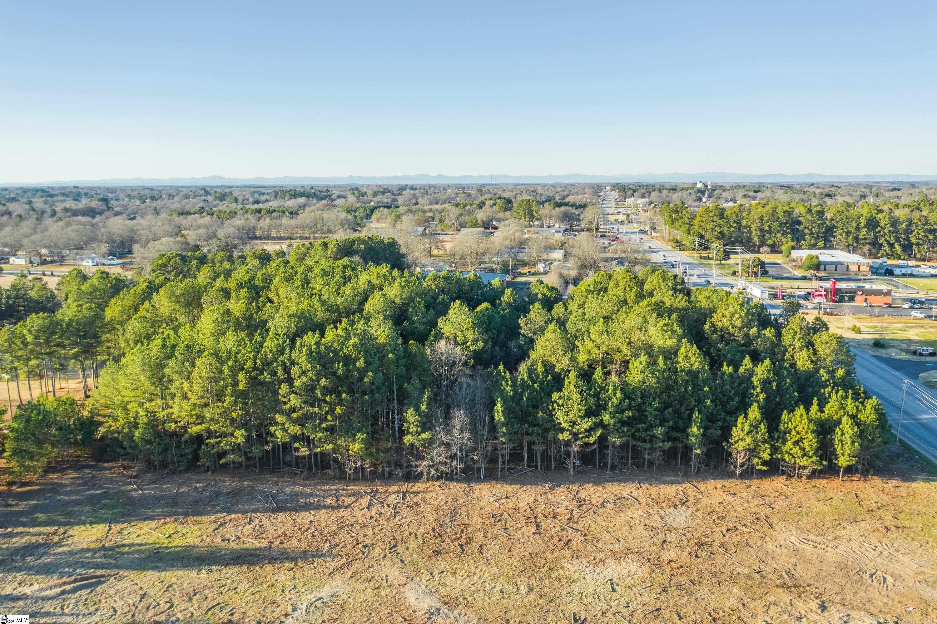 323 Tr B Pearman Dairy Road Piedmont, SC 29625