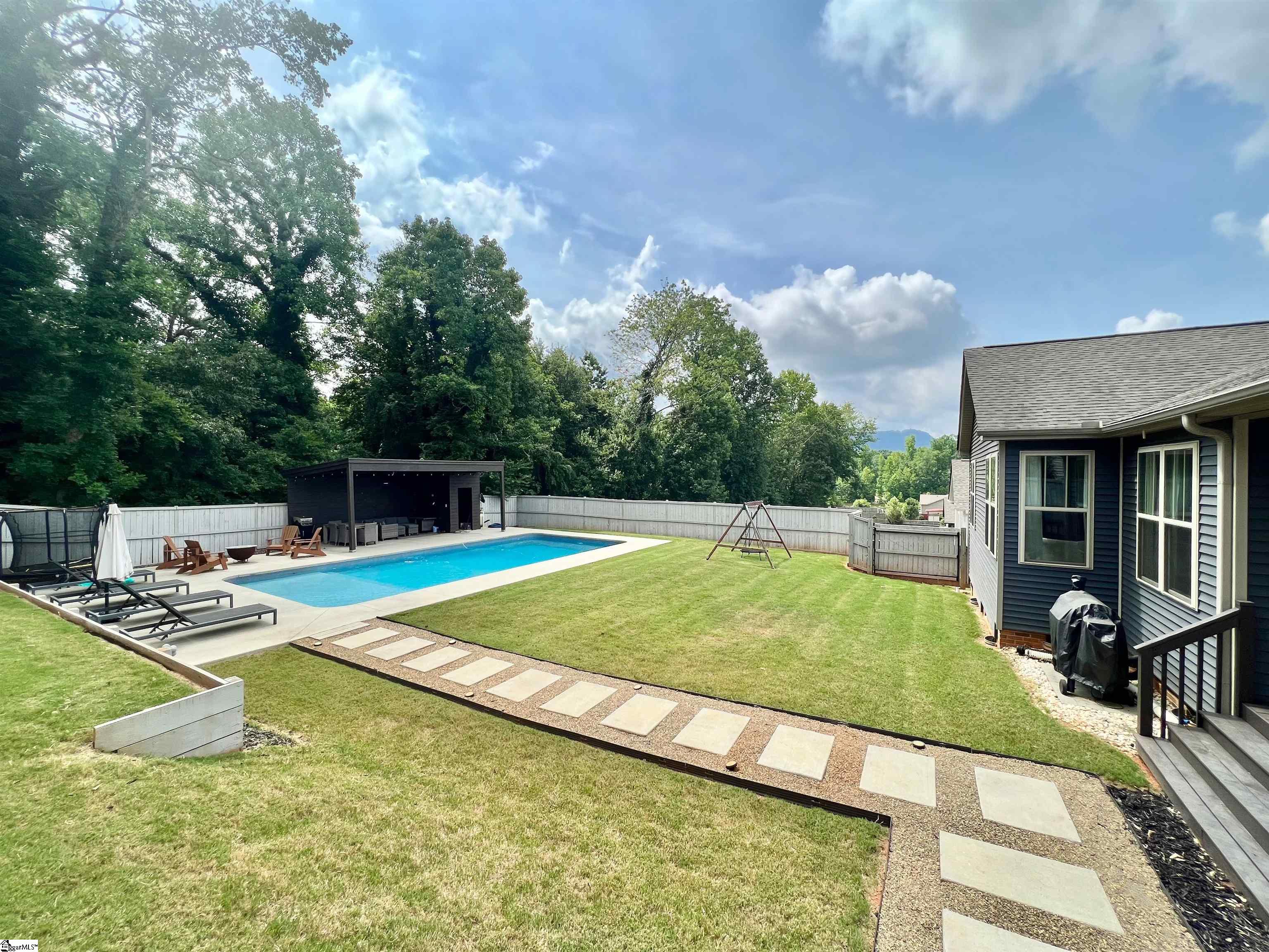 105 Mountain Slope Court