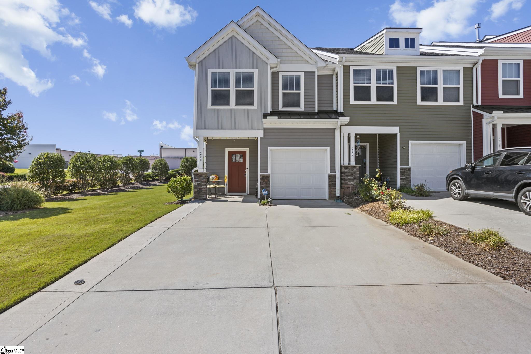 Homes for sale in Spartanburg, SC | 200 Keaton Ct, Spartanburg, SC 29301 | MLS# 1504855