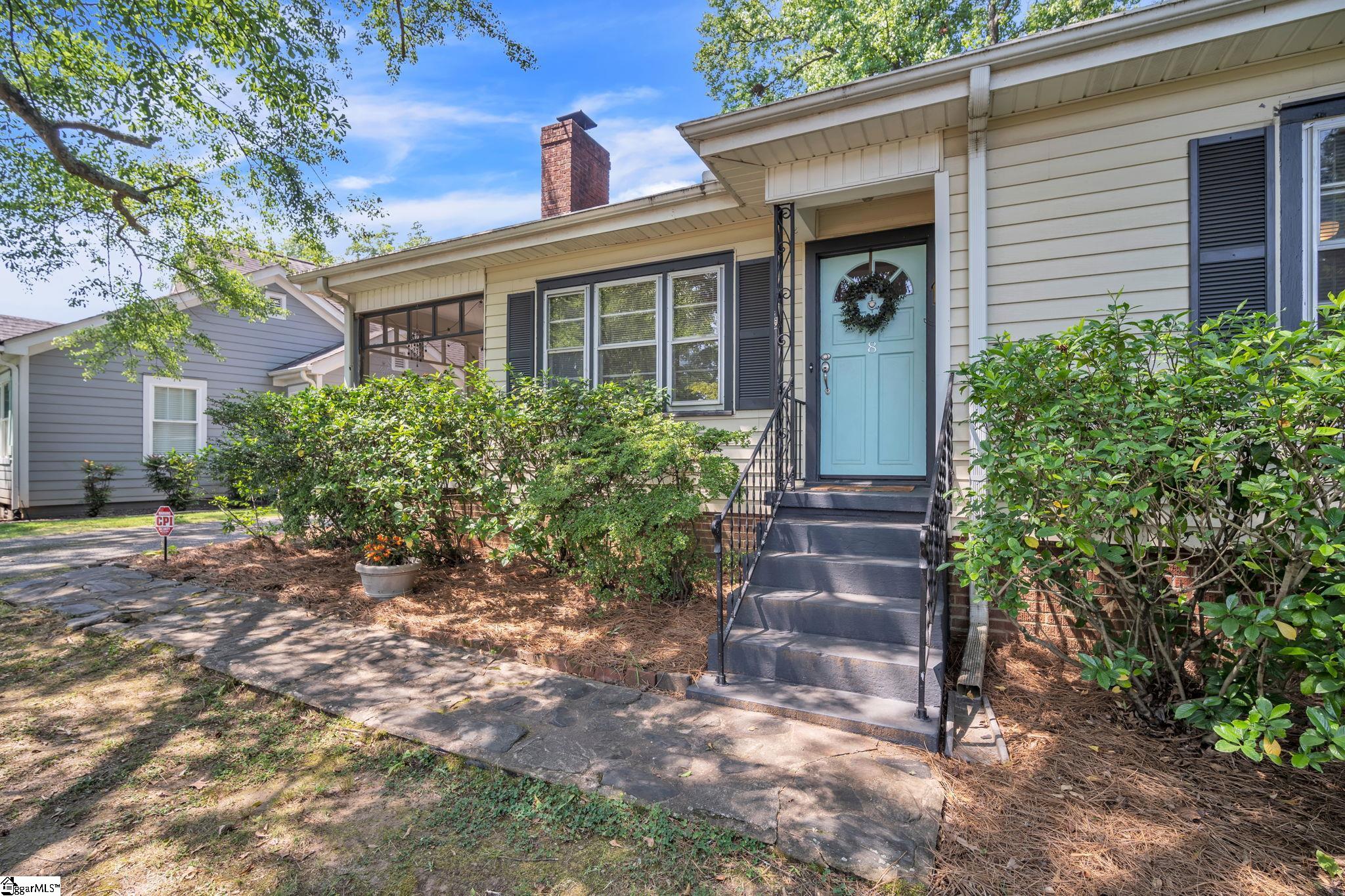 8 N Avondale Drive