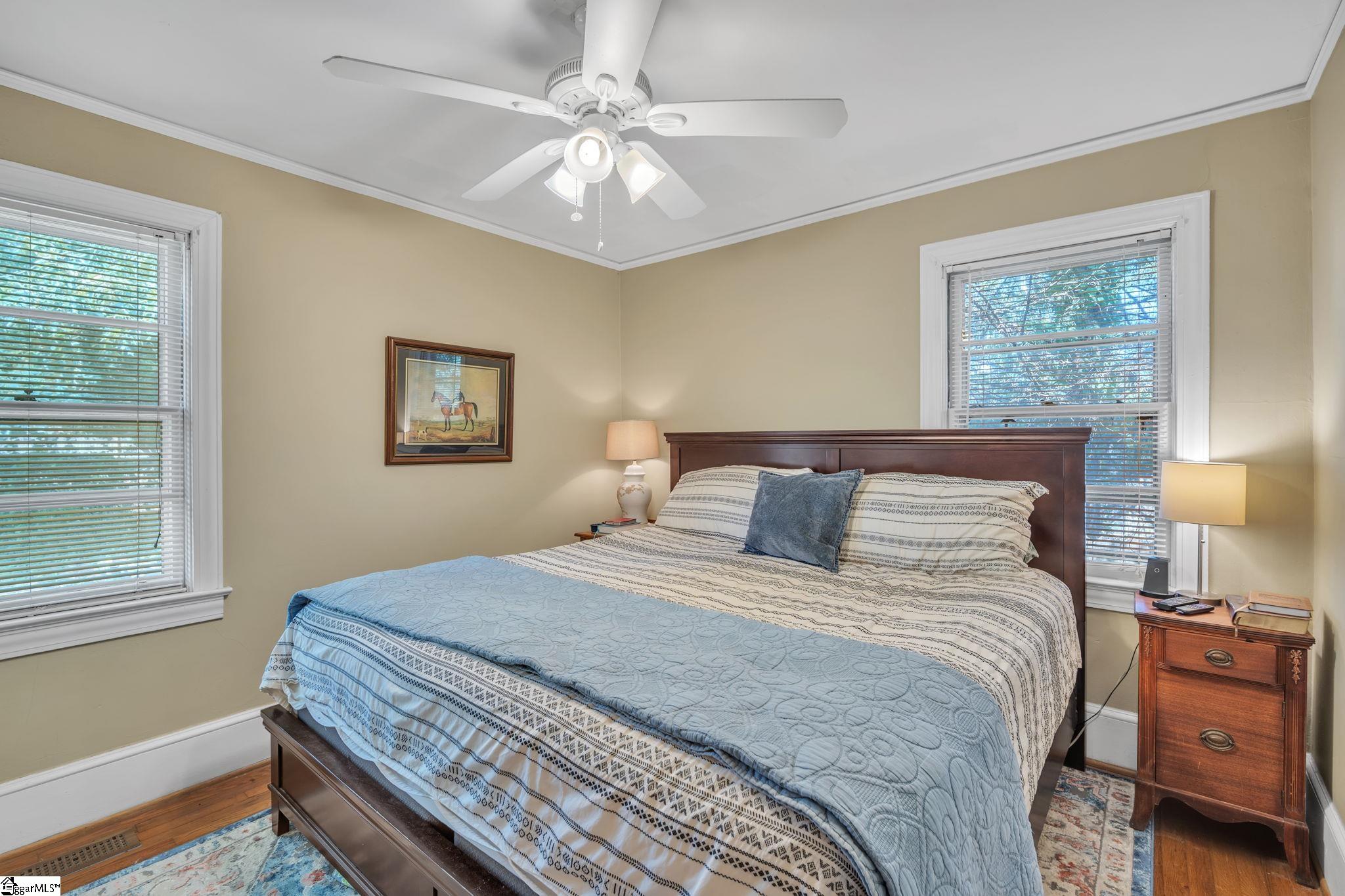 8 N Avondale Drive