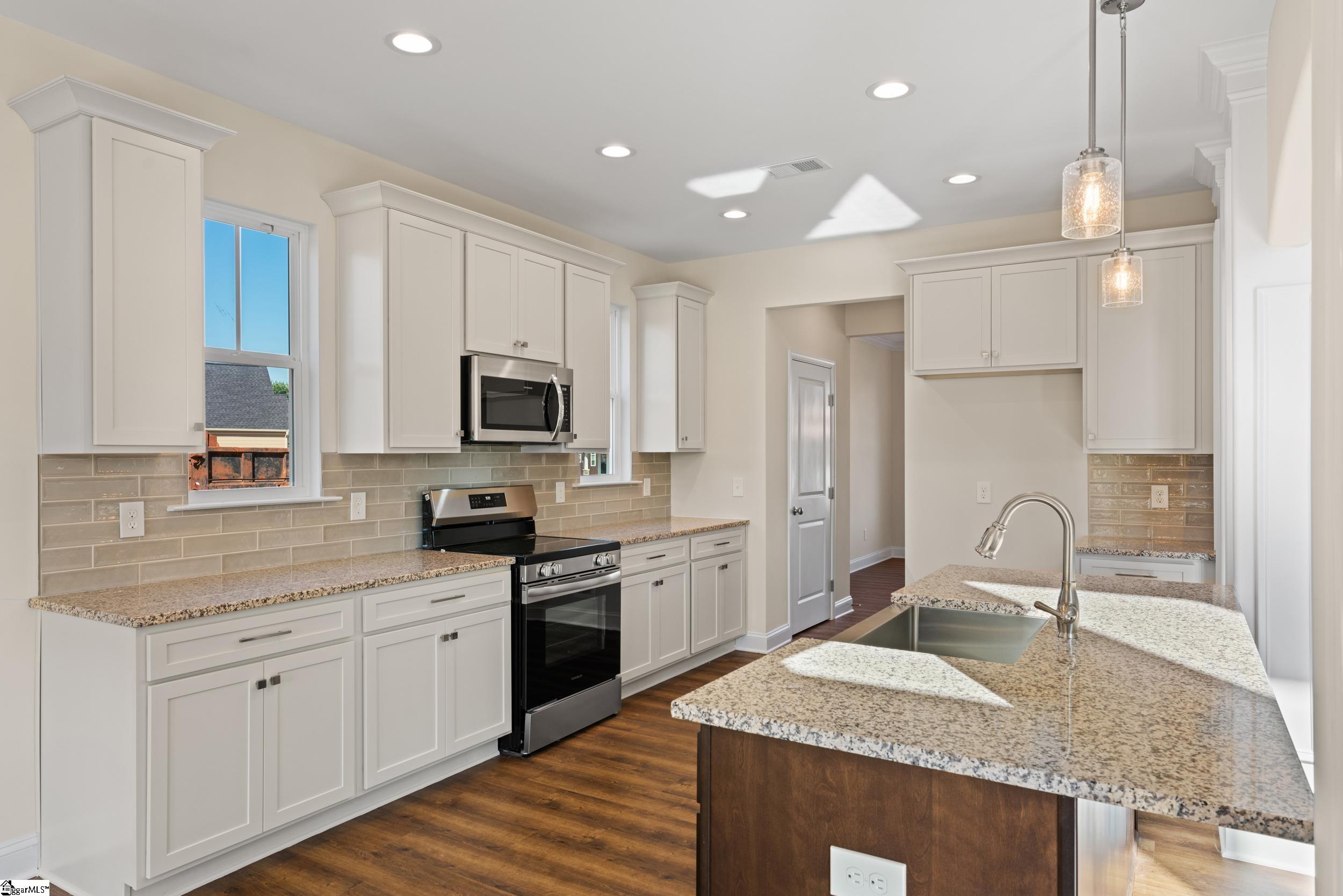 1325 Wellton Place Campobello, SC 29322