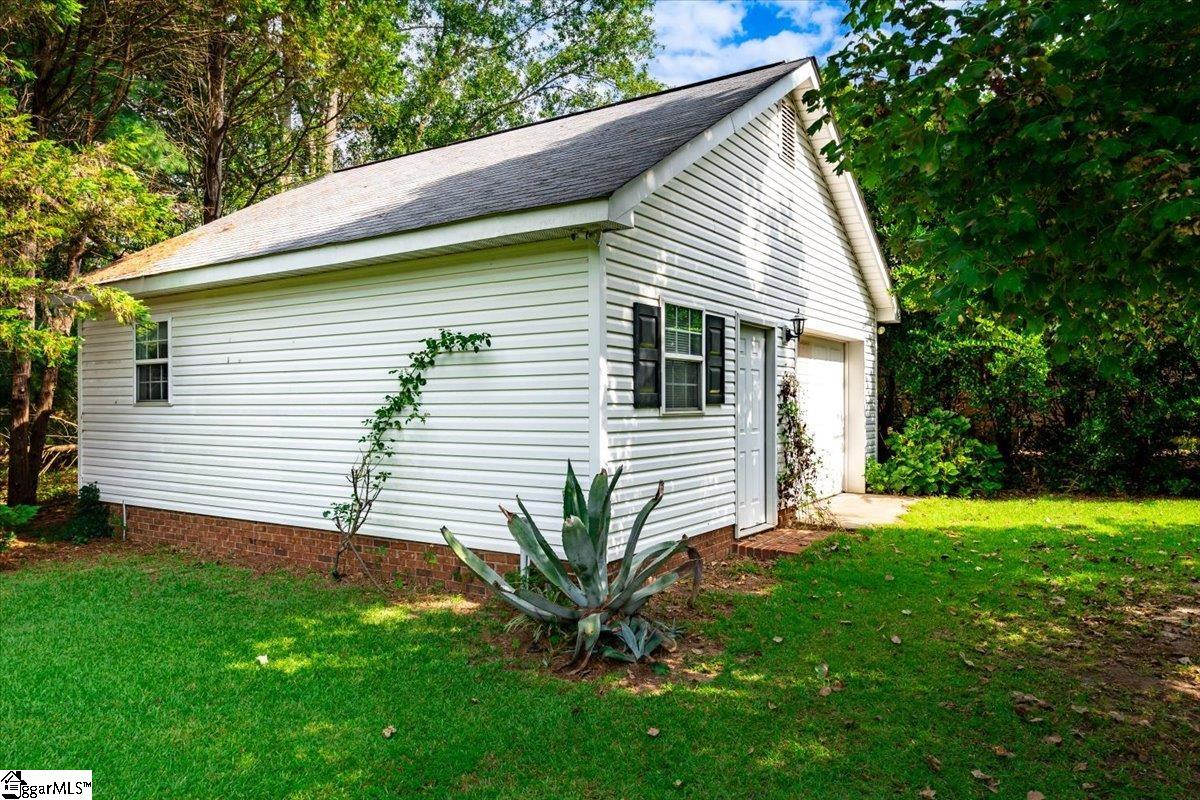 204 Evergreen Street
