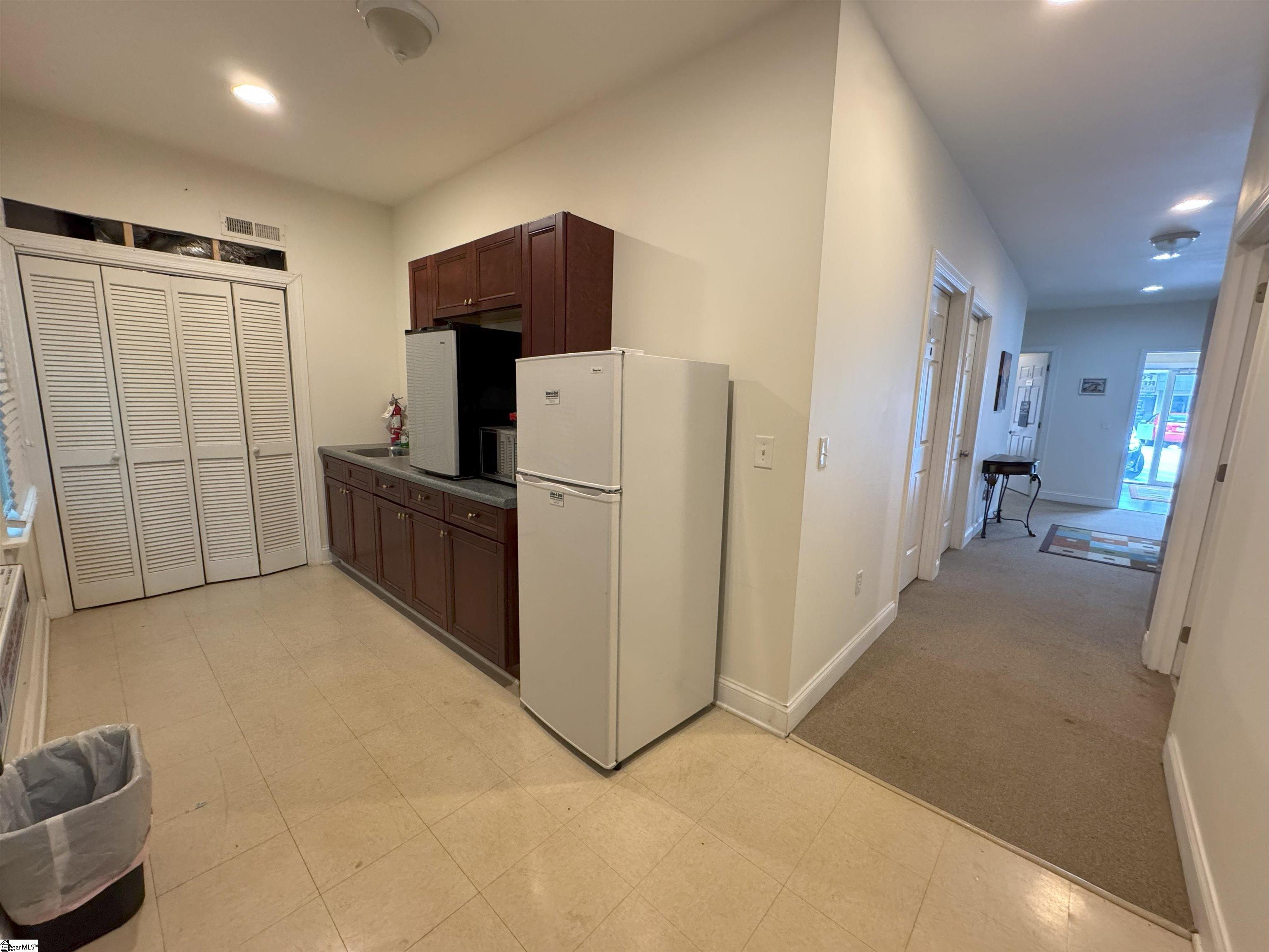 300 John Street UNIT 6B, Entire First Floor Greer, SC 29651