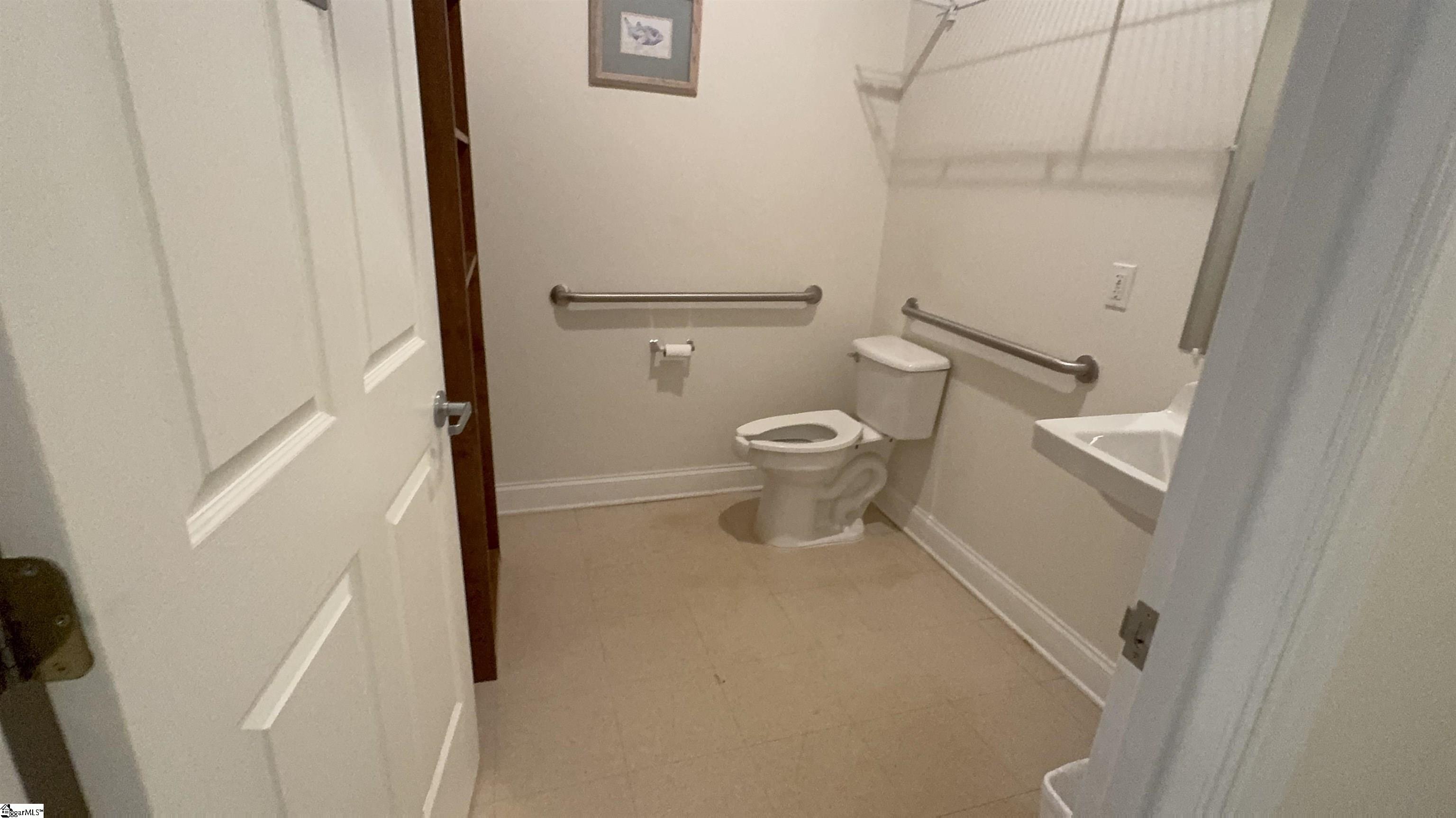 300 John Street UNIT 6B, Entire First Floor Greer, SC 29651