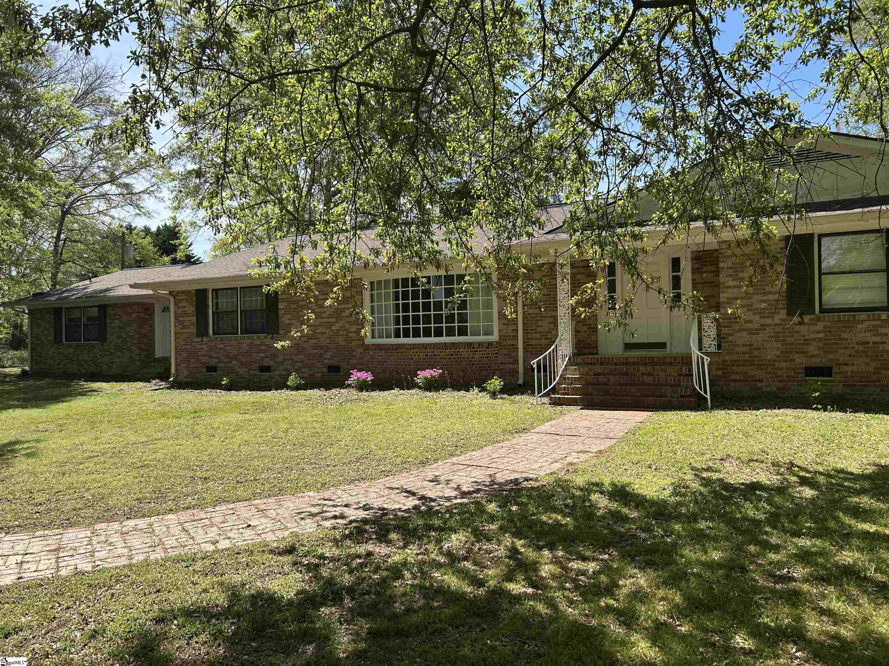 106 Ansel Drive Clinton, SC 29325
