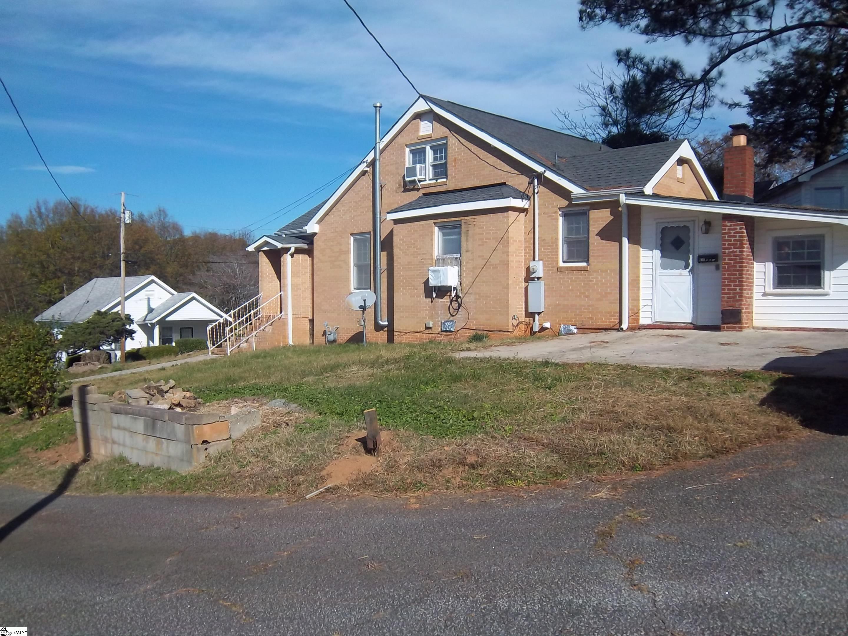108 East B Avenue Easley, SC 29640