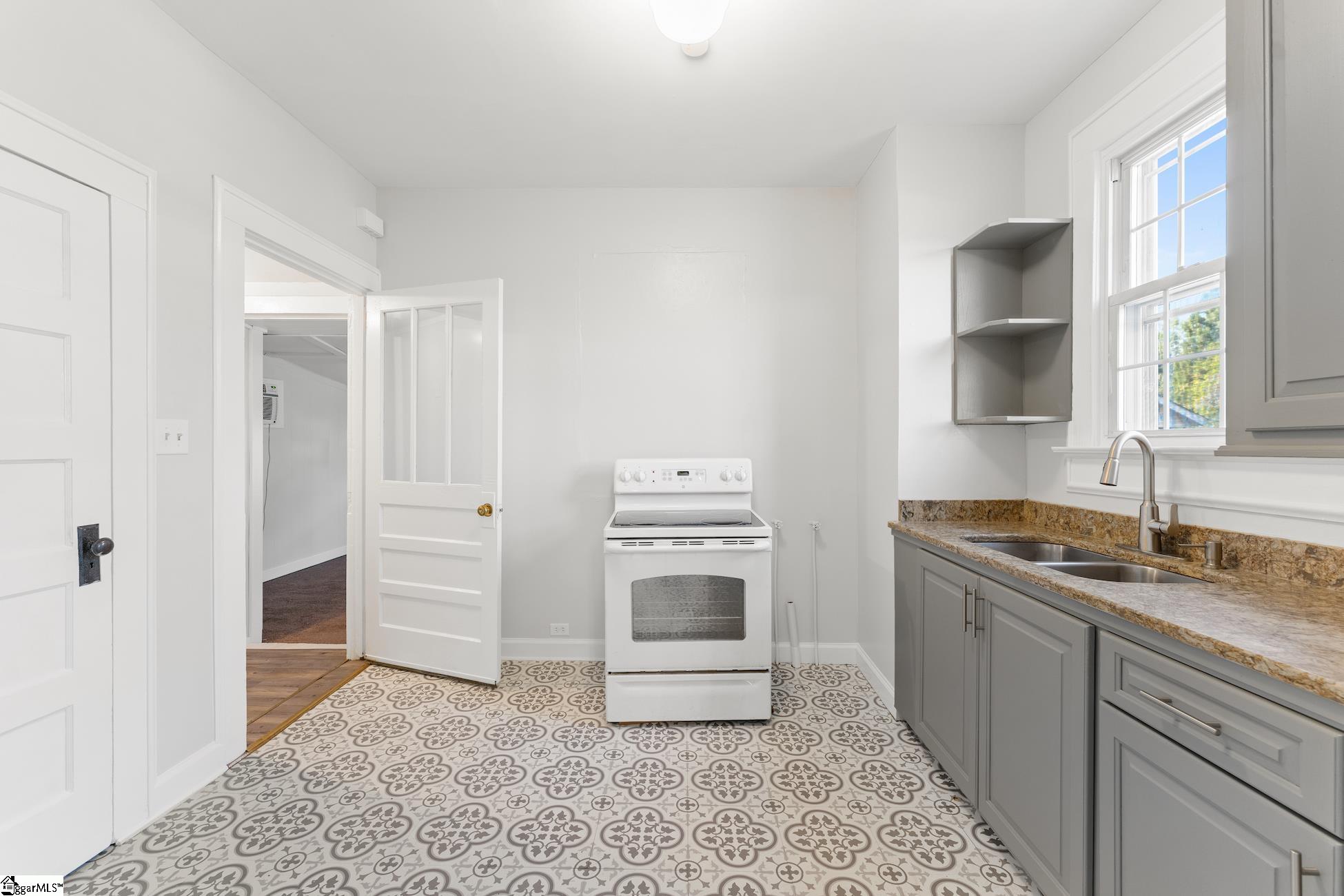 108 East B Avenue Easley, SC 29640