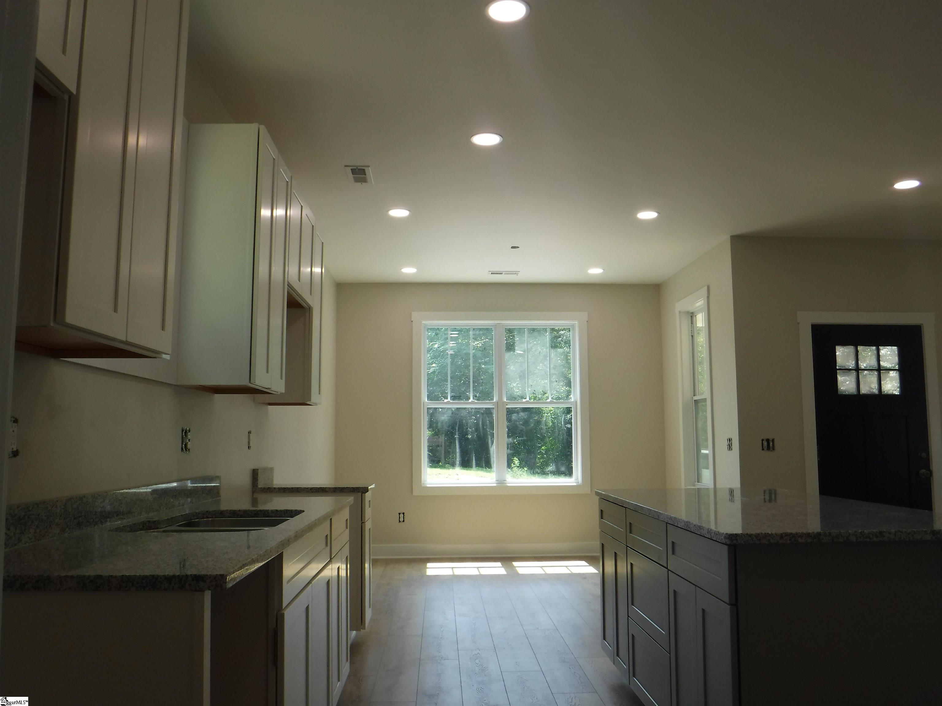 504 Greenlea Street Spartanburg, SC 29306