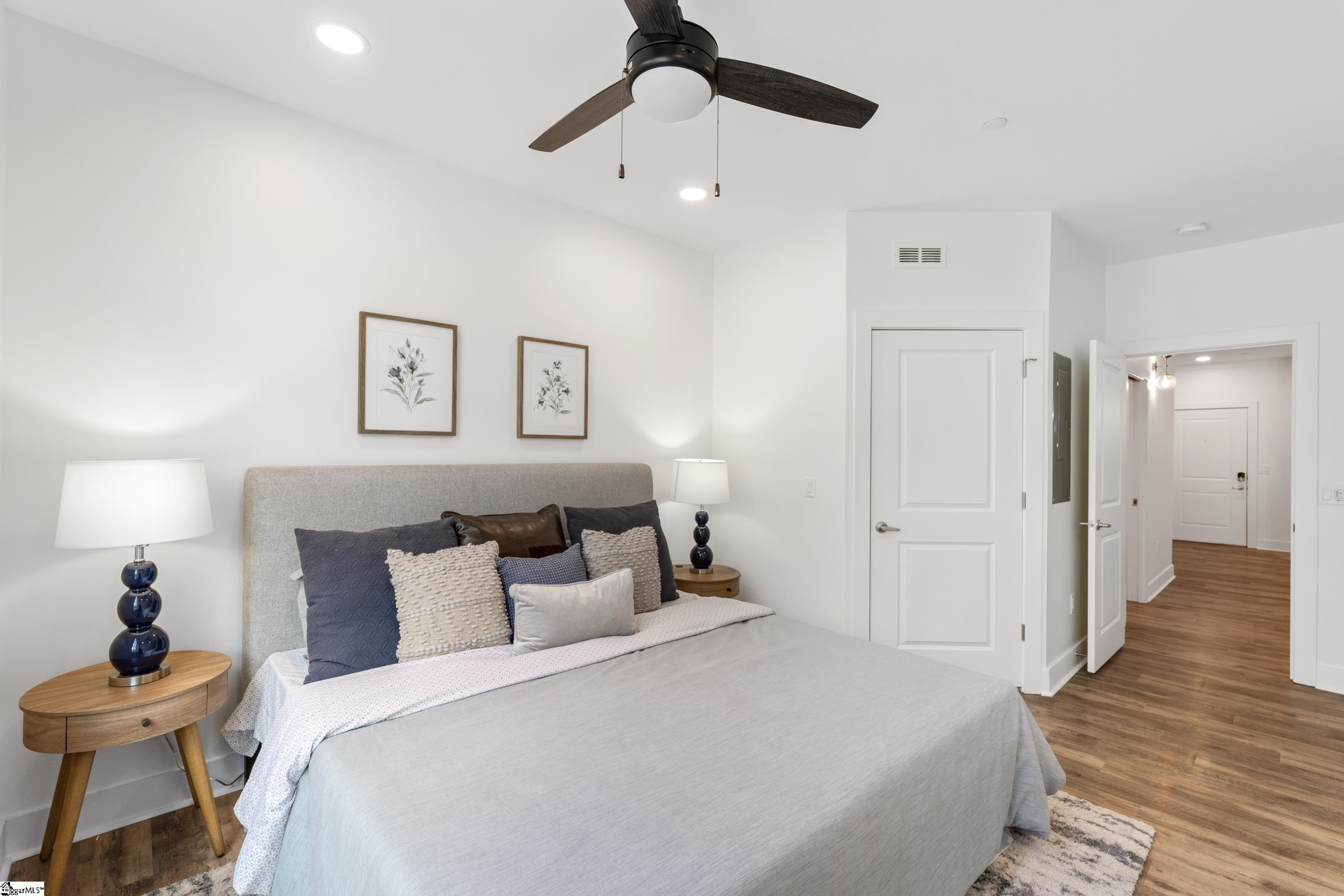 98 E McBee Avenue UNIT Unit 201 Greenville, SC 29601