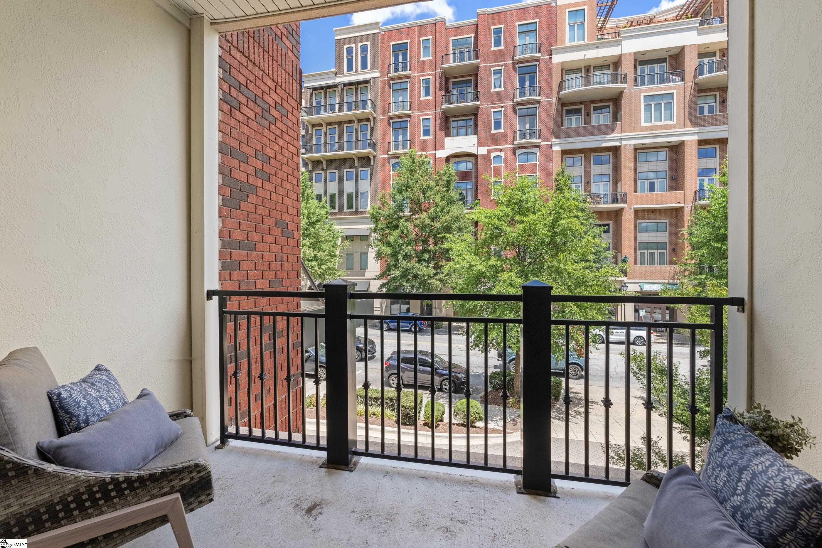 98 E McBee Avenue UNIT Unit 201 Greenville, SC 29601