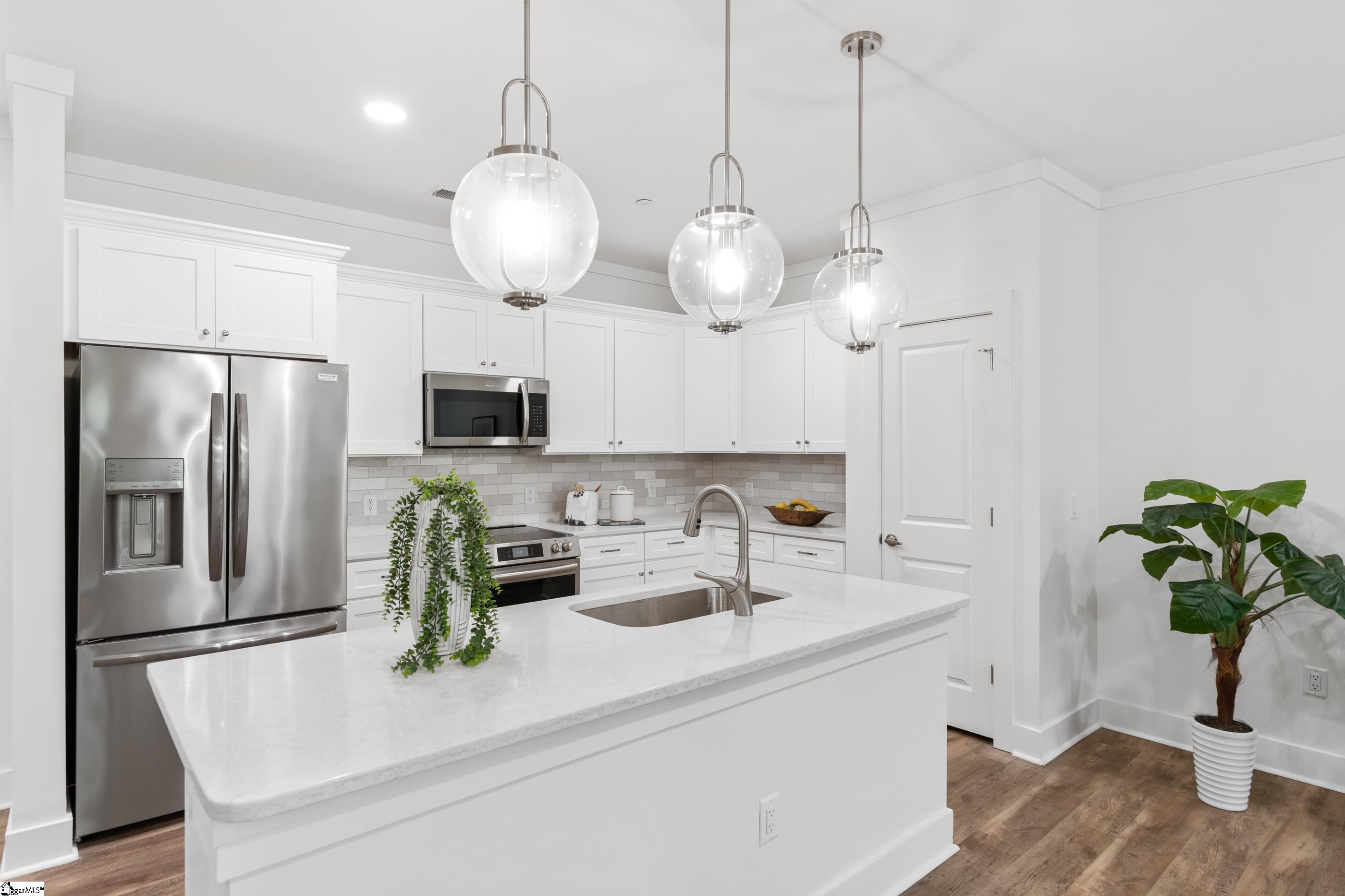 98 E McBee Avenue UNIT Unit 201 Greenville, SC 29601