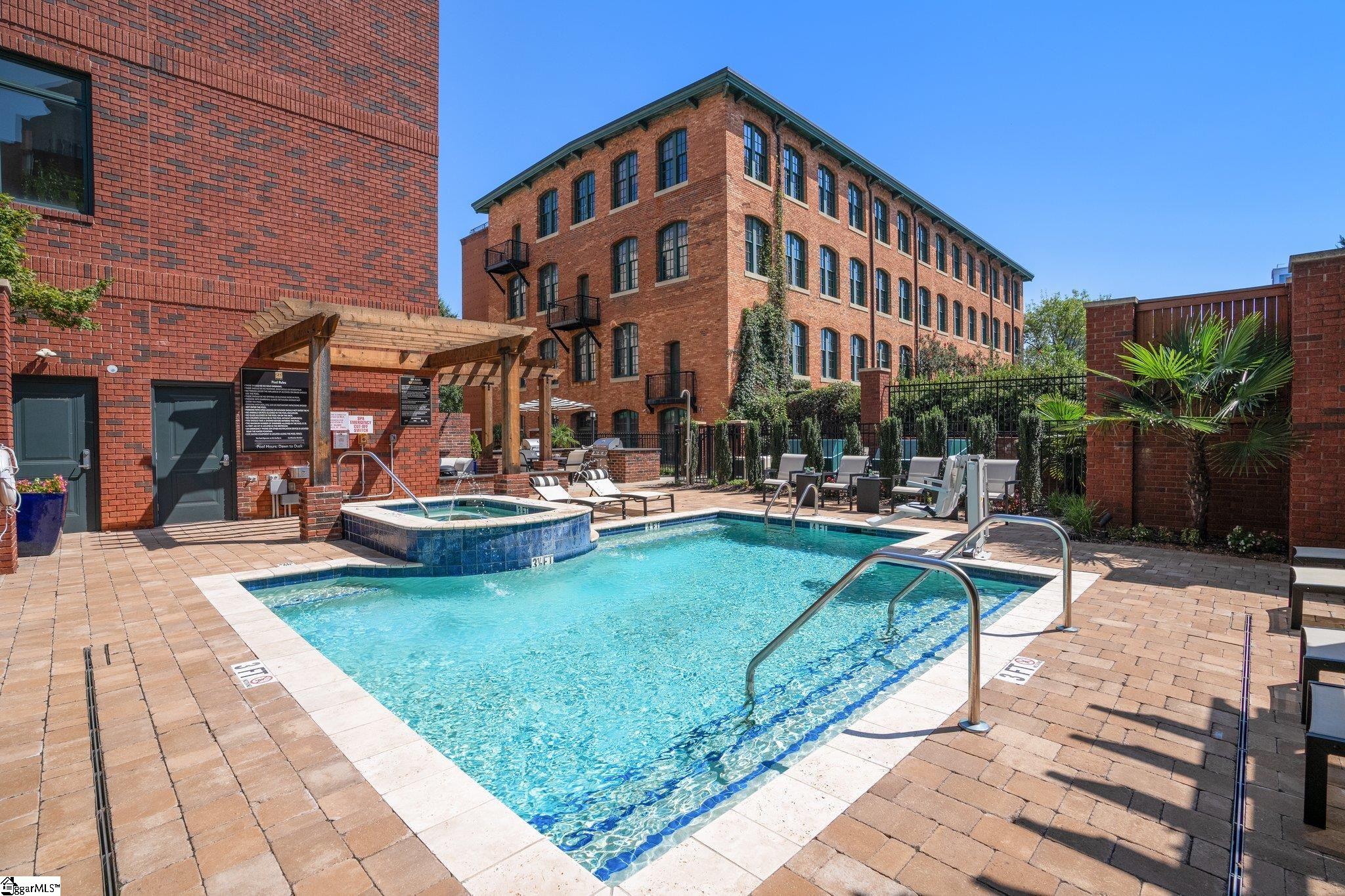 98 E McBee Avenue UNIT Unit 201 Greenville, SC 29601