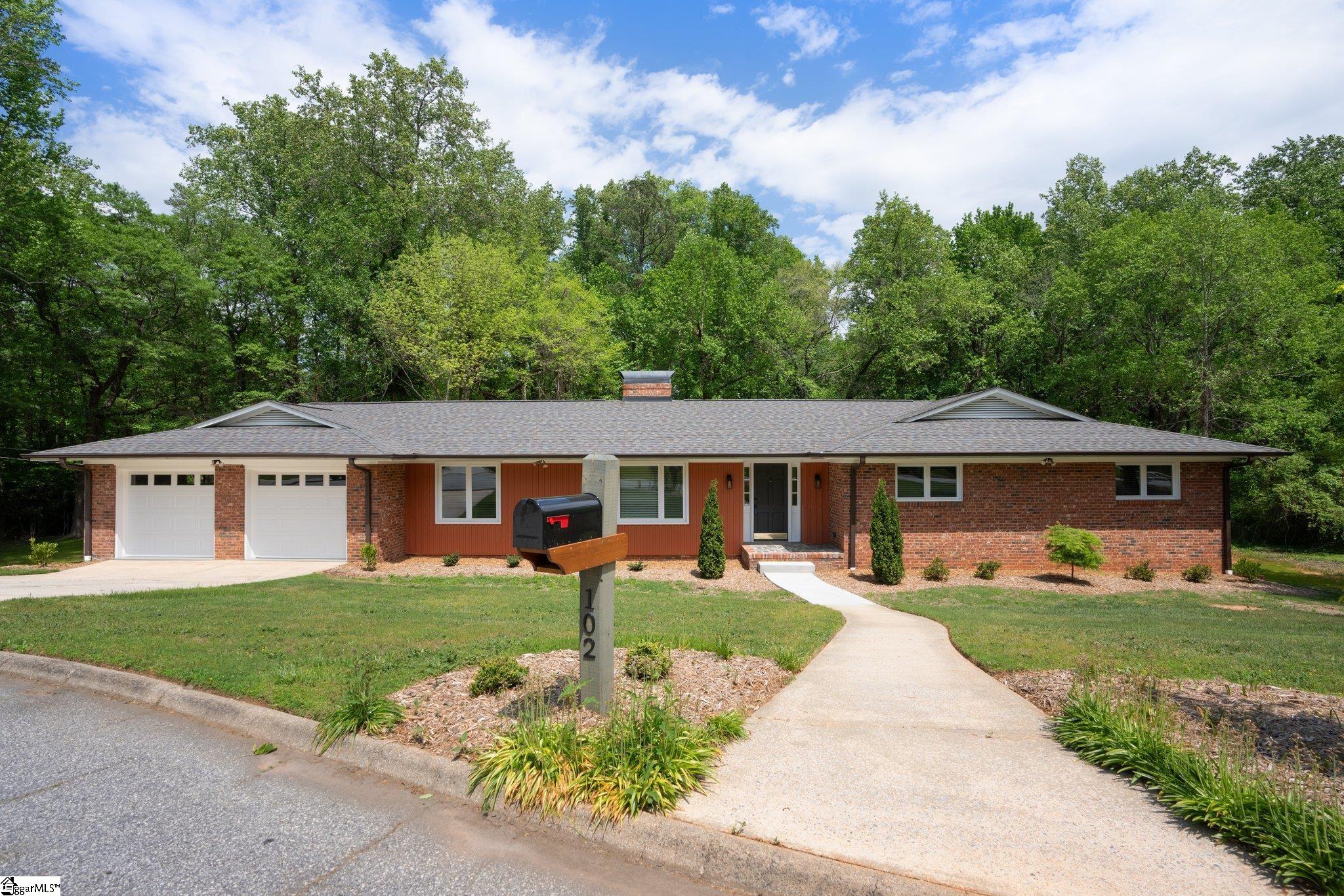 102 Ramblewood Lane Greenville, SC 29615