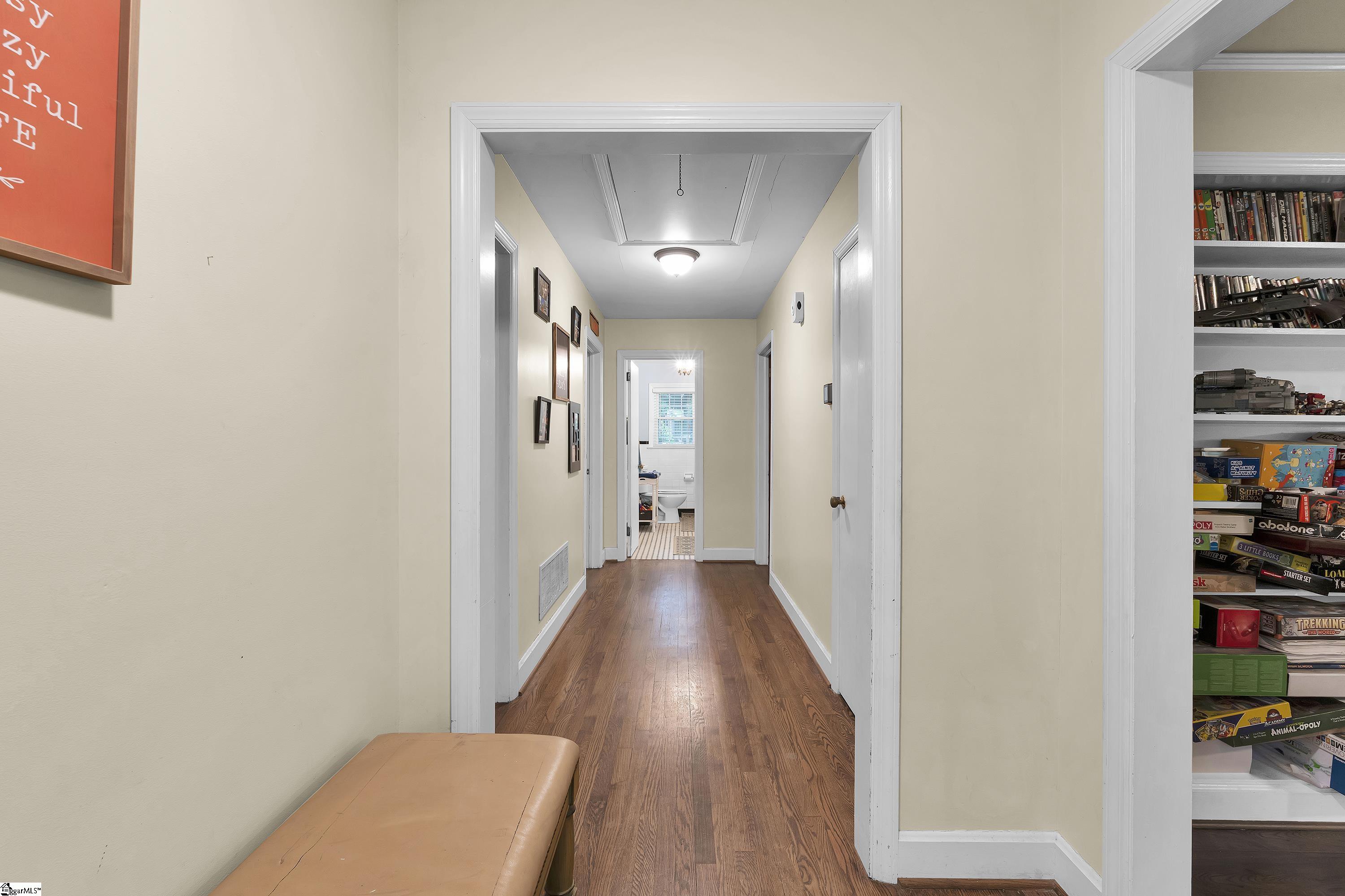 1304 NE Main Street Simpsonville, SC 29681