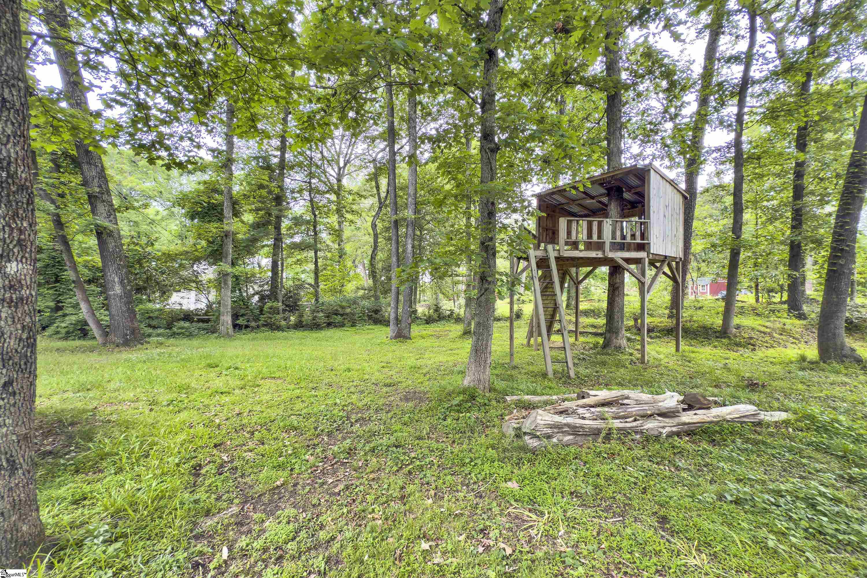 1304 NE Main Street Simpsonville, SC 29681