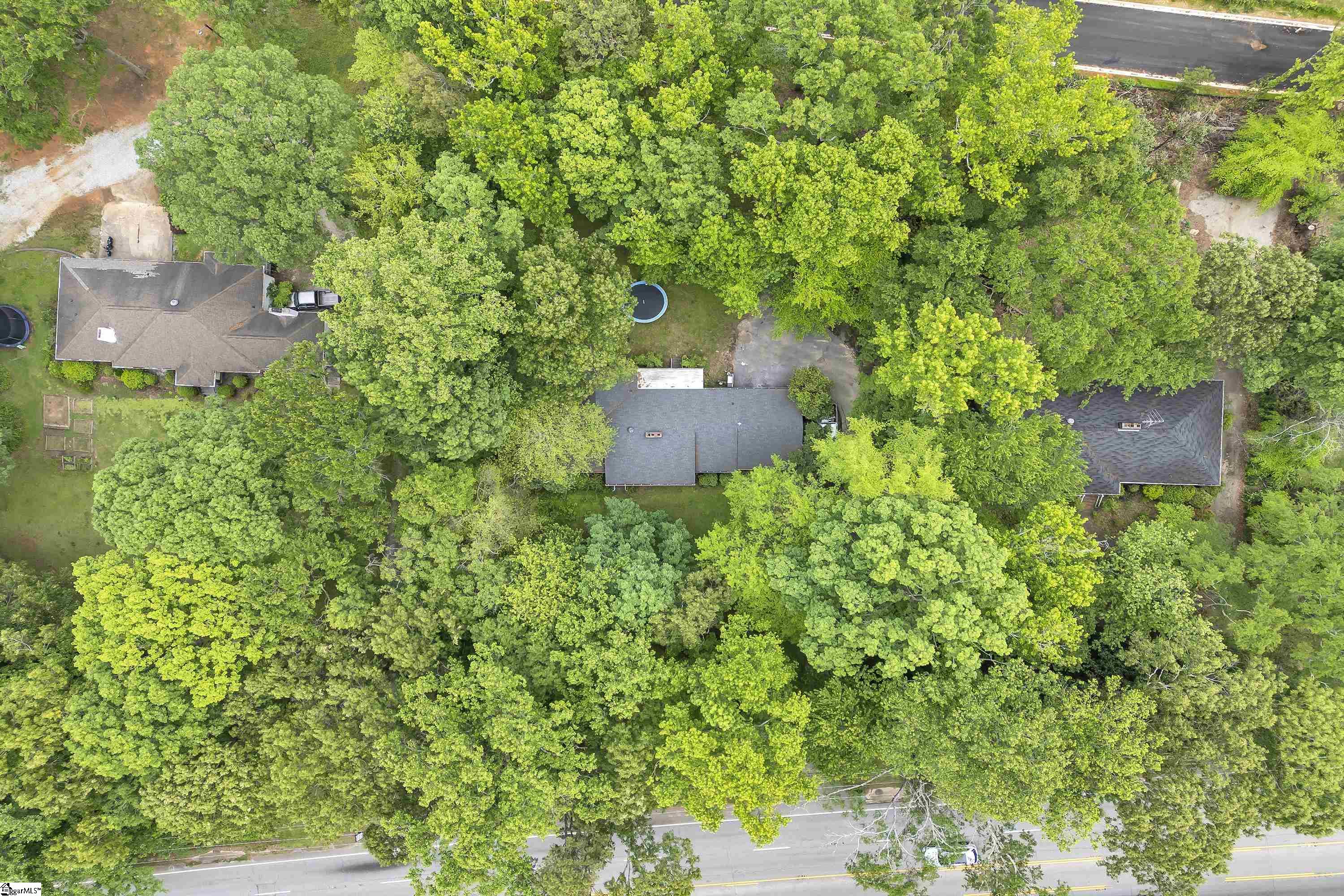 1304 NE Main Street Simpsonville, SC 29681