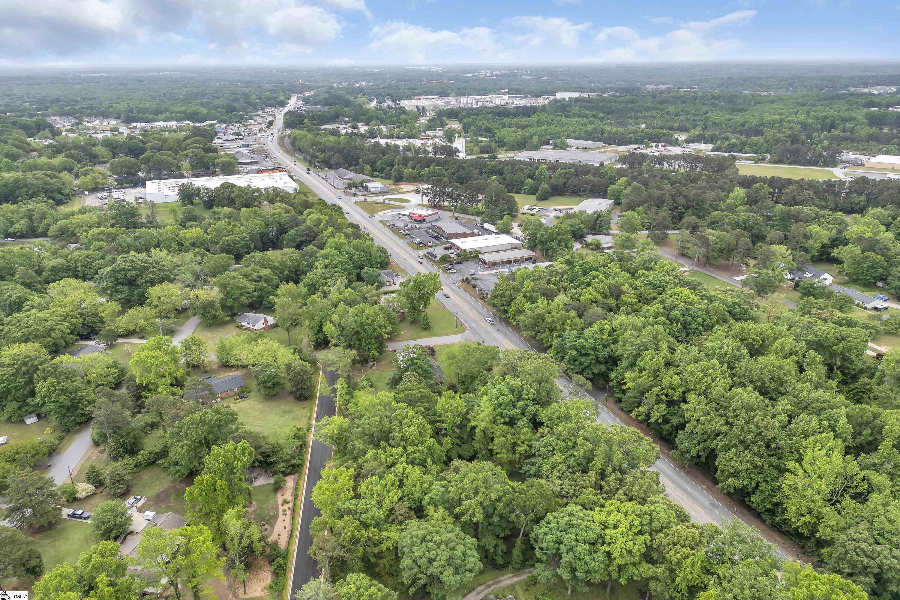 1304 NE Main Street Simpsonville, SC 29681