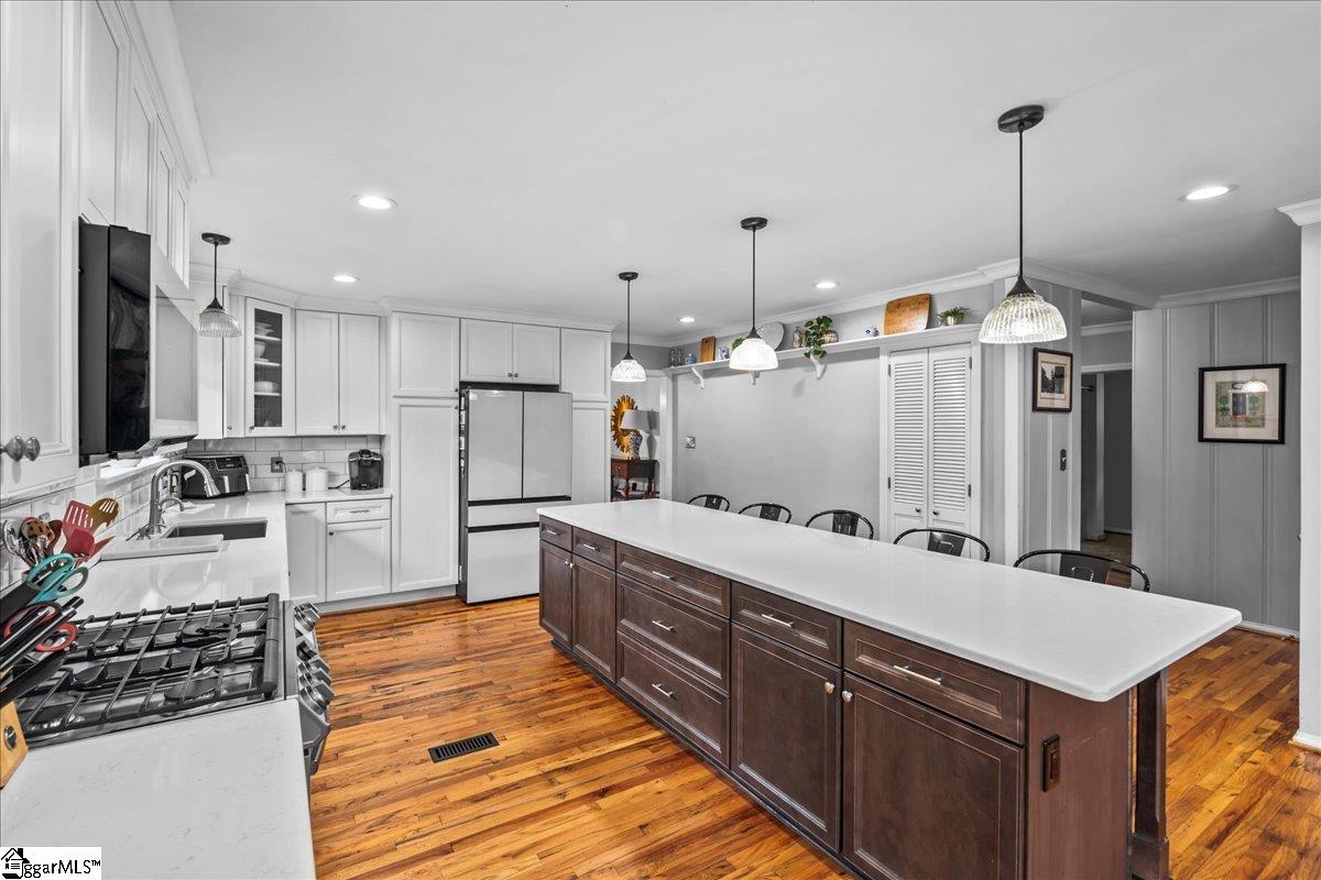 1100 Greenacres Anderson, SC 29621
