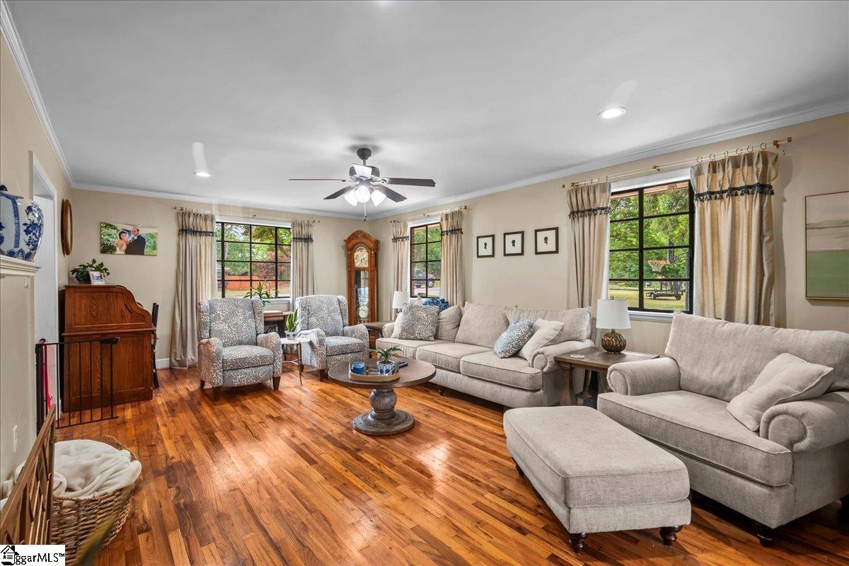1100 Greenacres Anderson, SC 29621