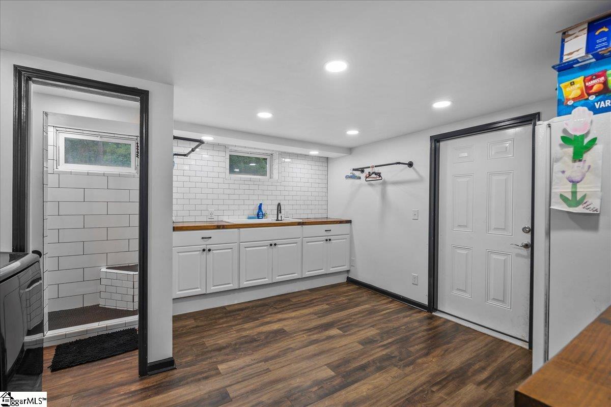 1100 Greenacres Anderson, SC 29621