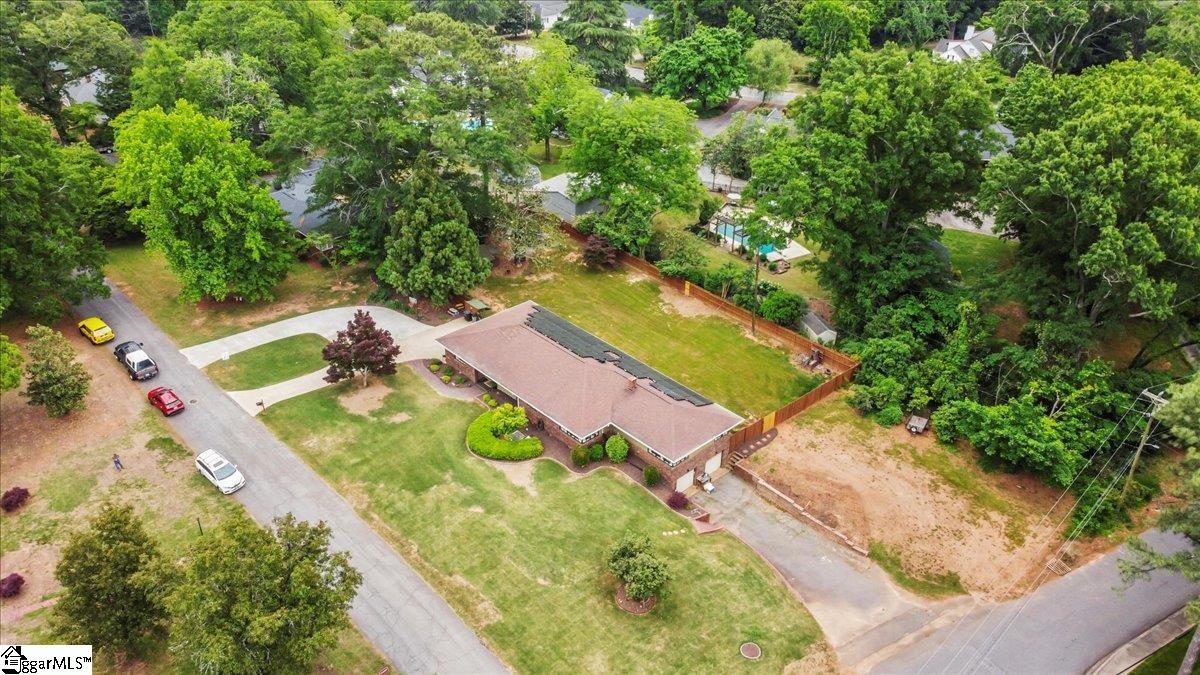 1100 Greenacres Anderson, SC 29621