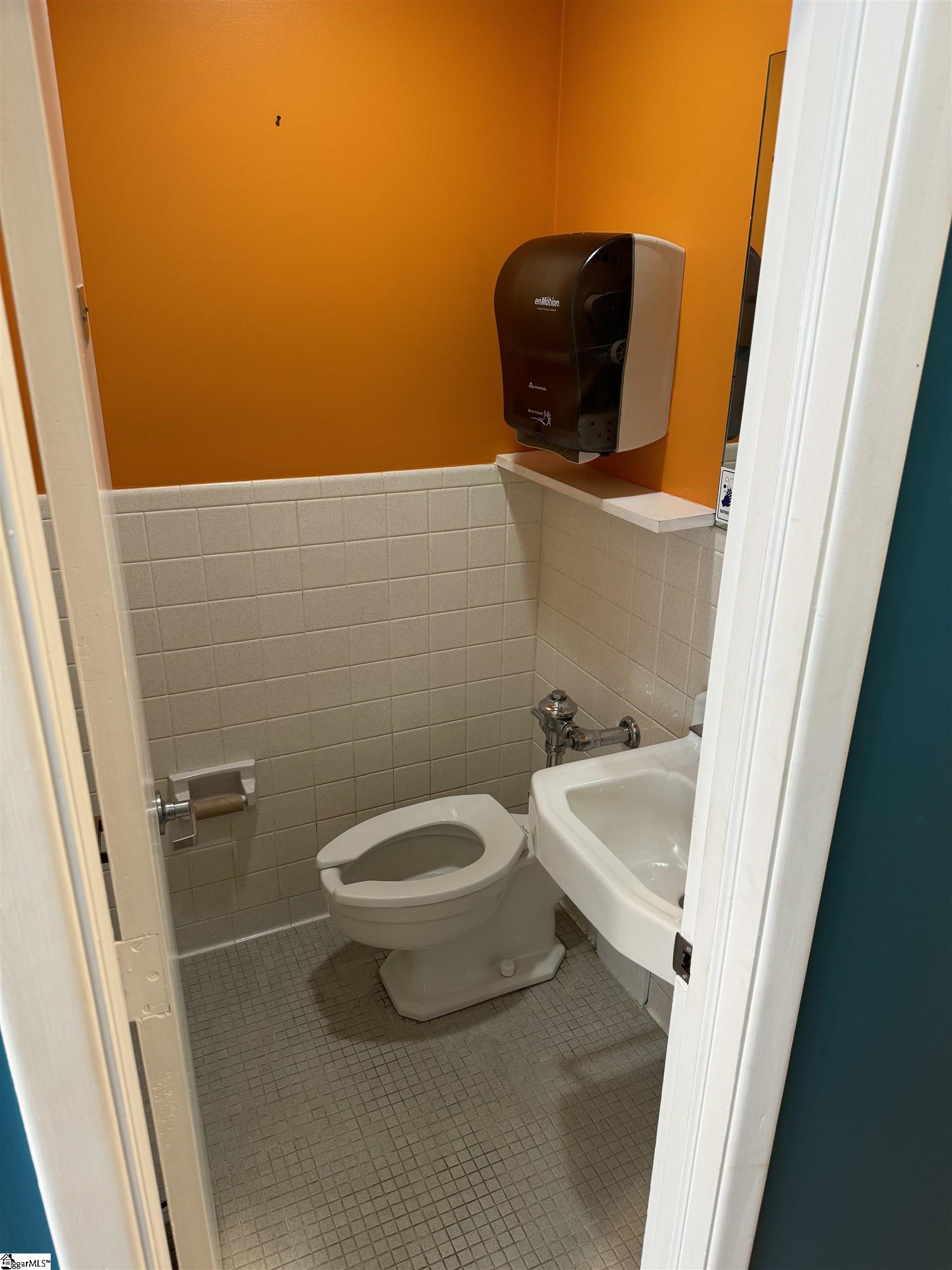 413 Vardry Street UNIT Unit 2A Greenville, SC 29601