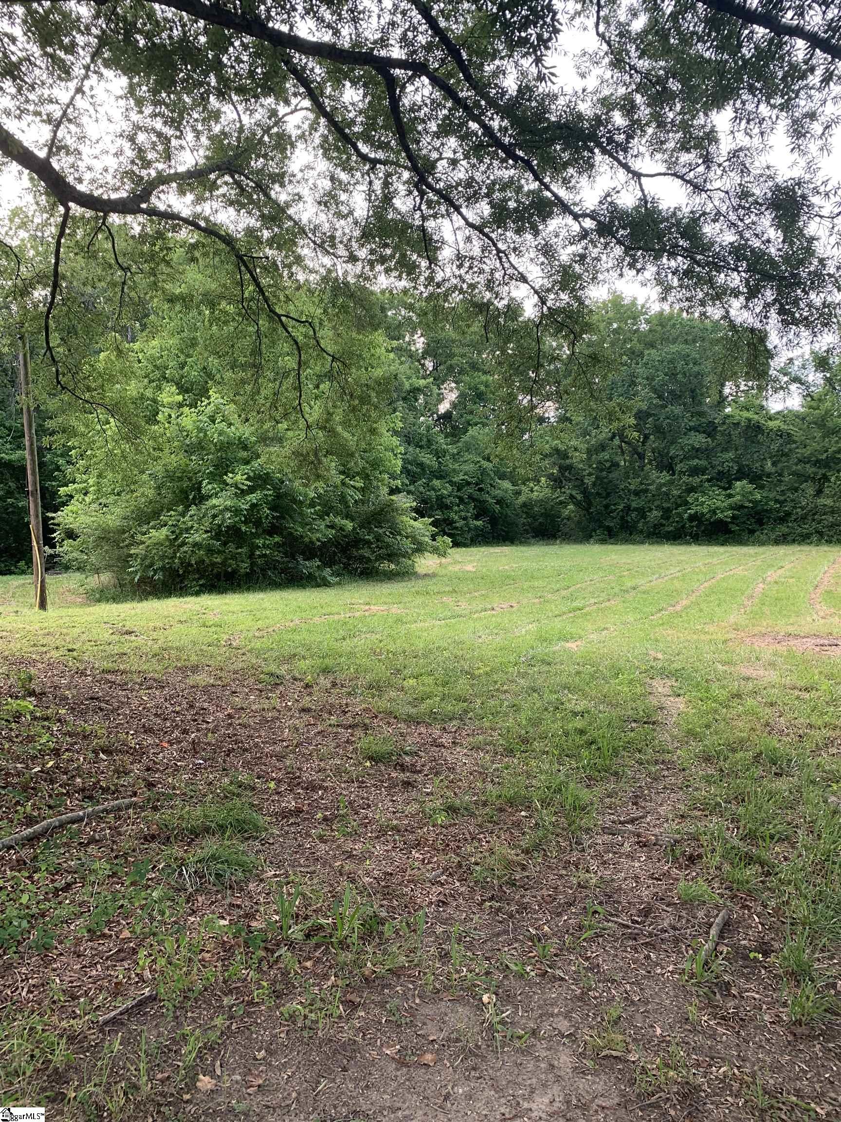E Hampton Street Laurens, SC 29360