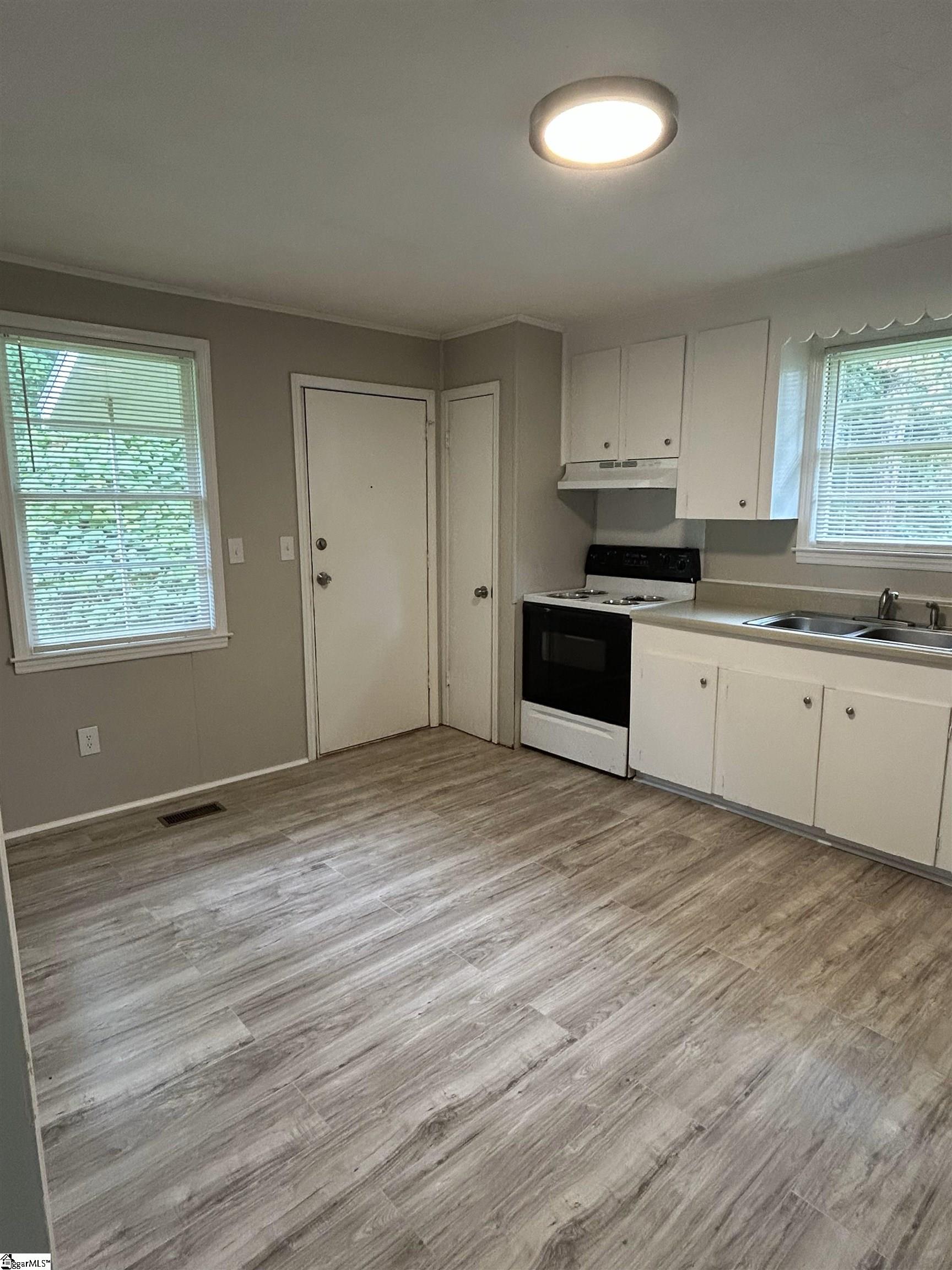 394 Sequoia Drive Spartanburg, SC 29306