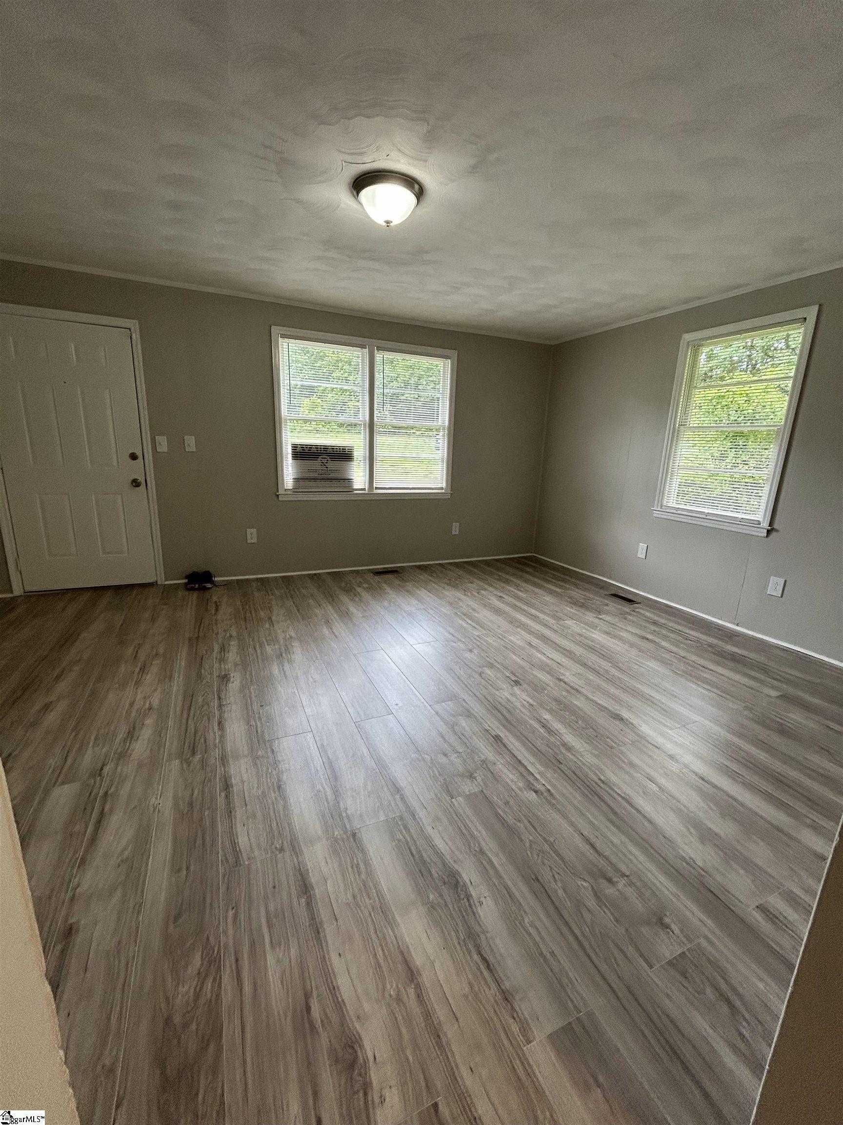 394 Sequoia Drive Spartanburg, SC 29306