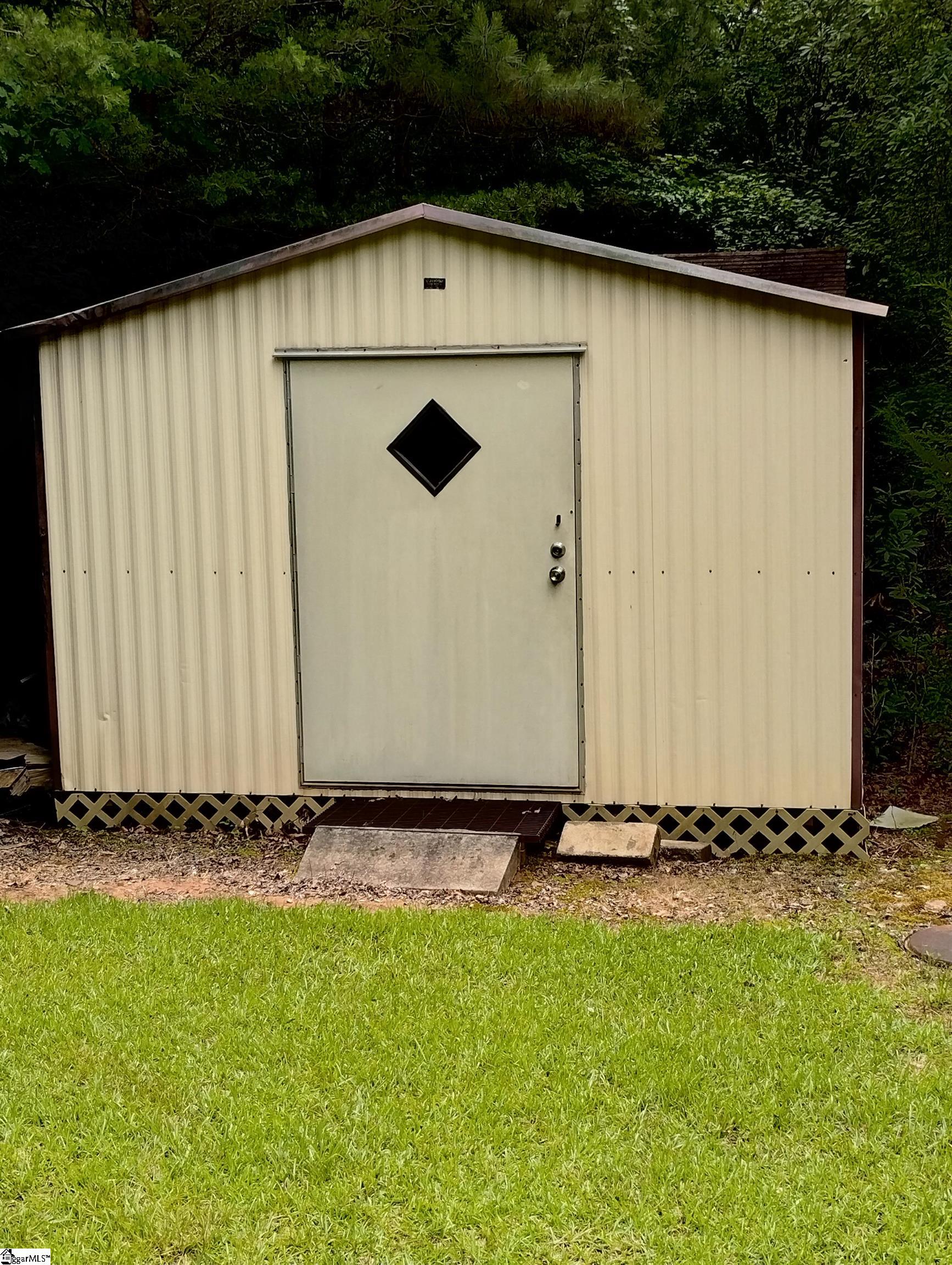 191 Juniper Lane Pickens, SC 29671