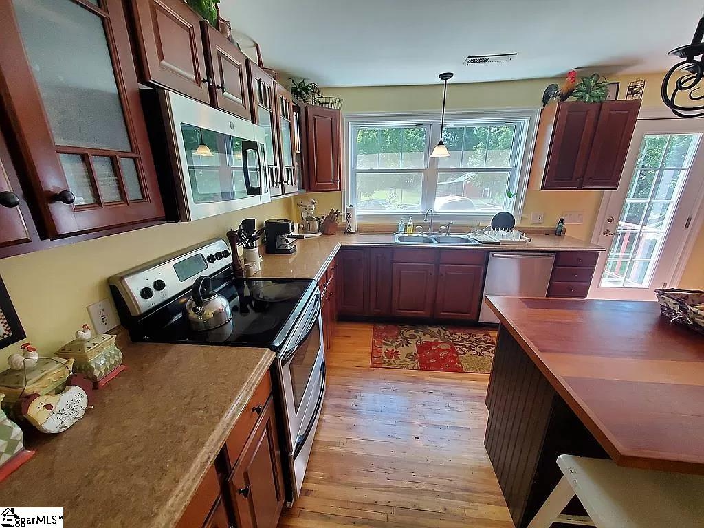5705 State Park Road Travelers Rest, SC 29690