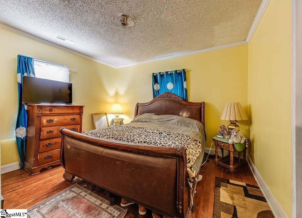 46 Peachtree Street Clinton, SC 29325
