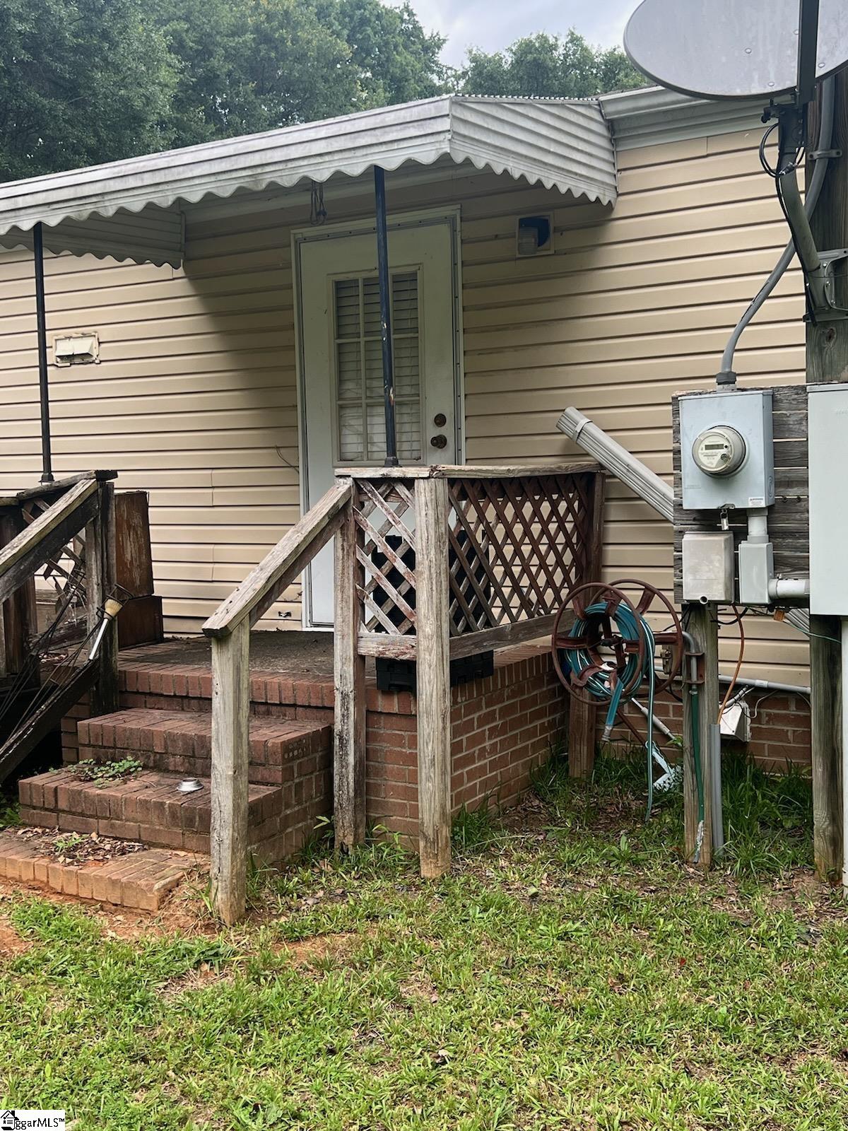 170 S Blackstock Road Spartanburg, SC 29301