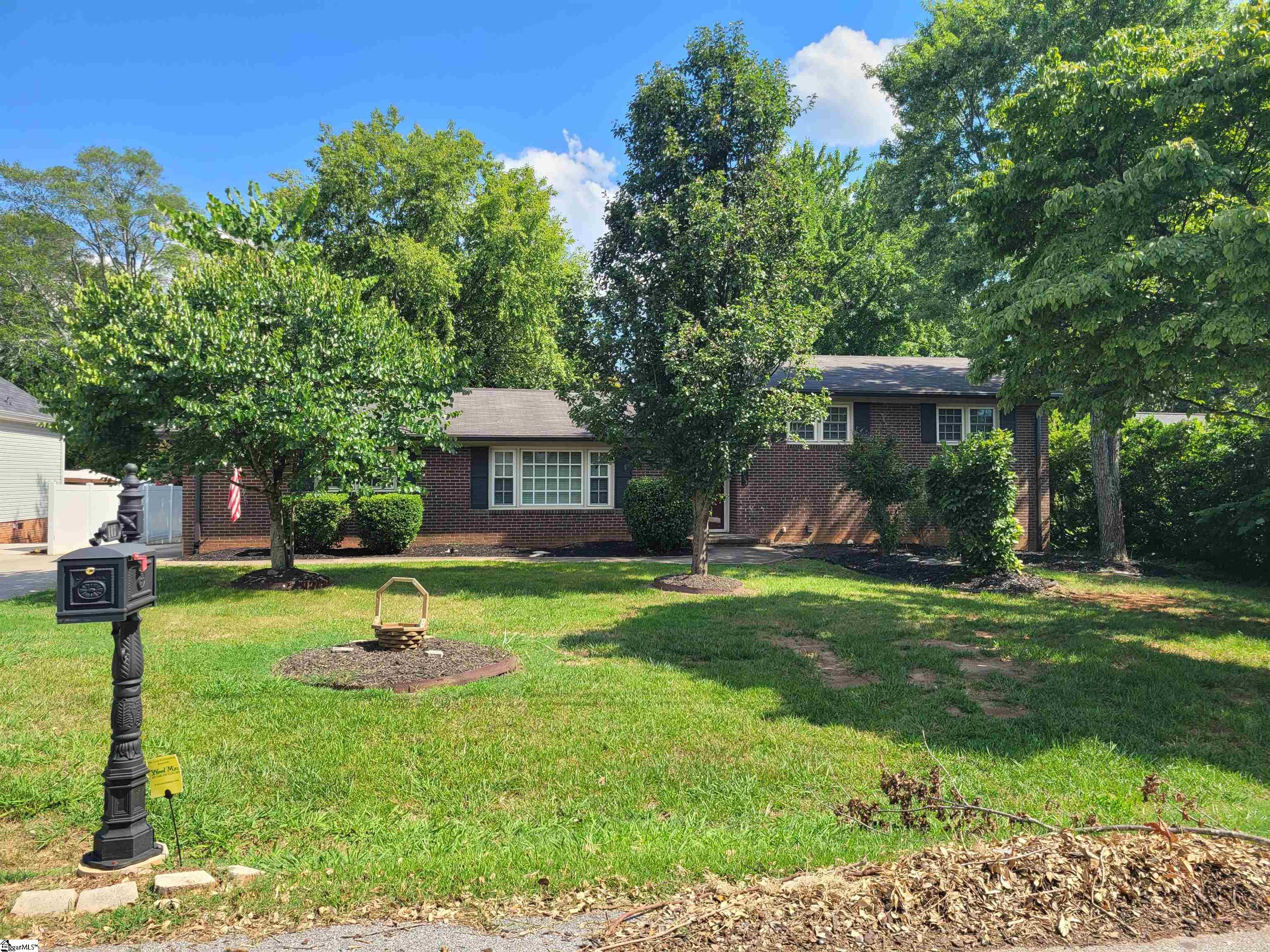 103 Pinehurst Drive Mauldin, SC 29662