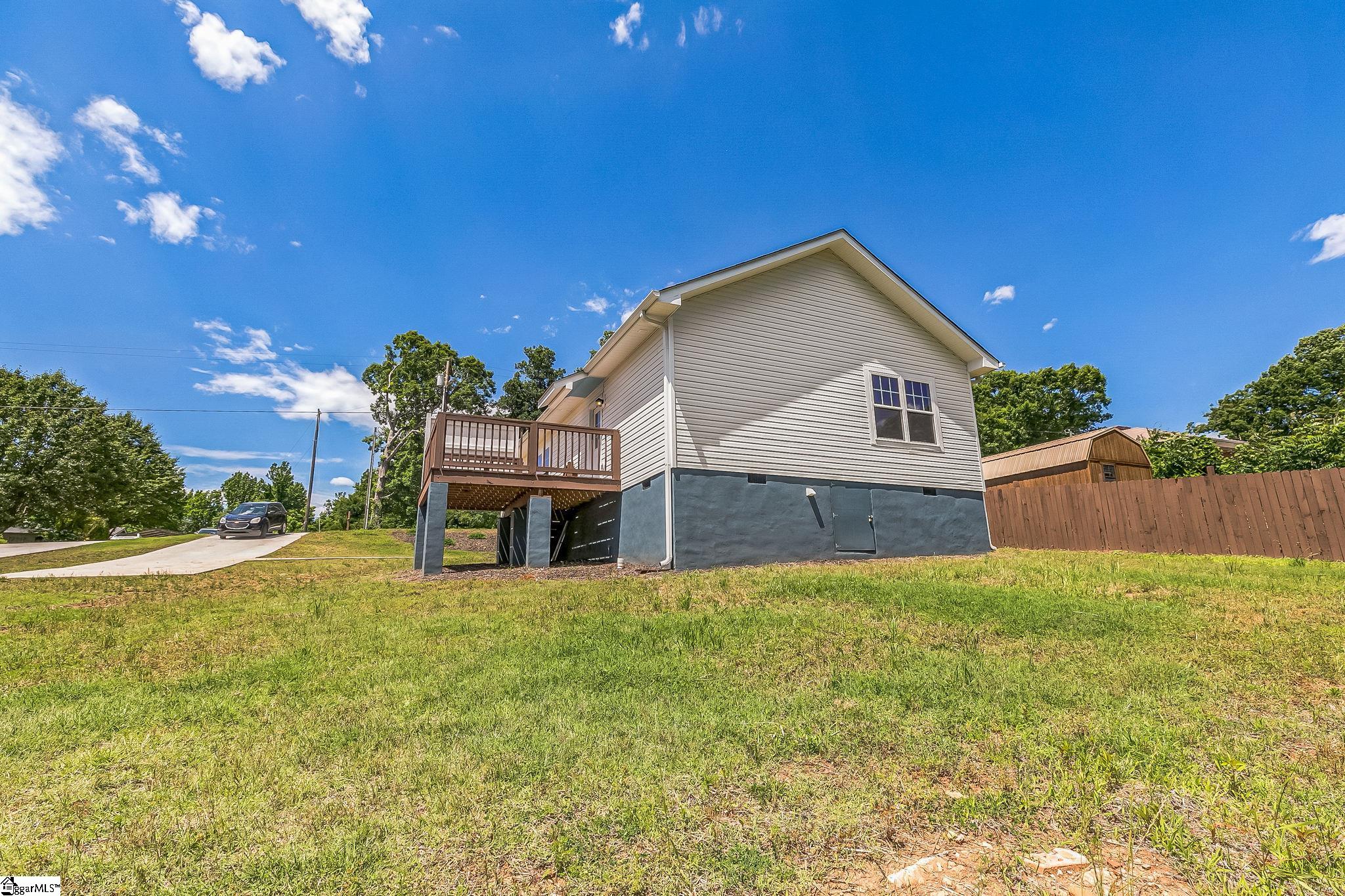 1107 Gordon Extension Greenville, SC 29611