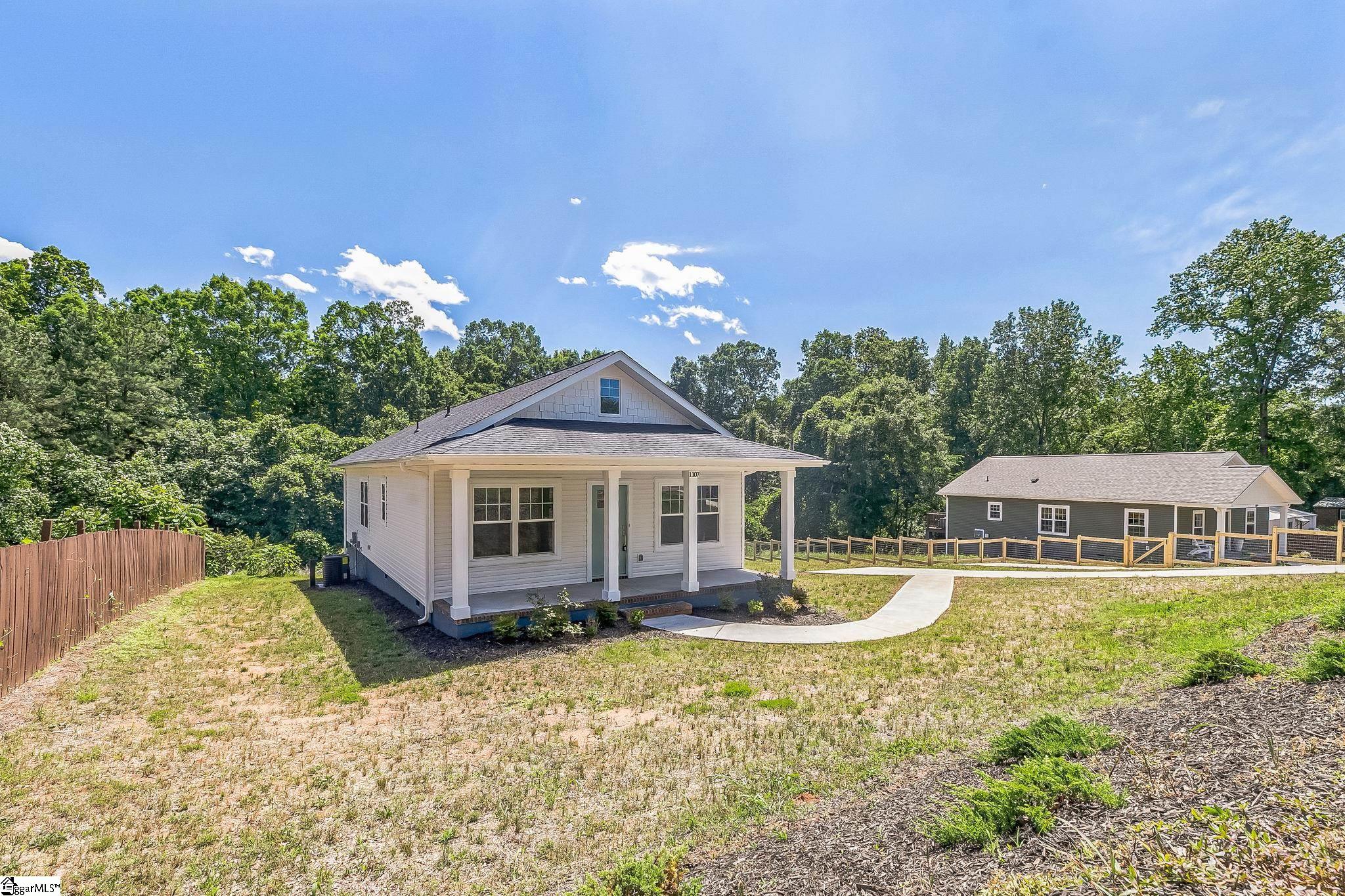 1107 Gordon Extension Greenville, SC 29611