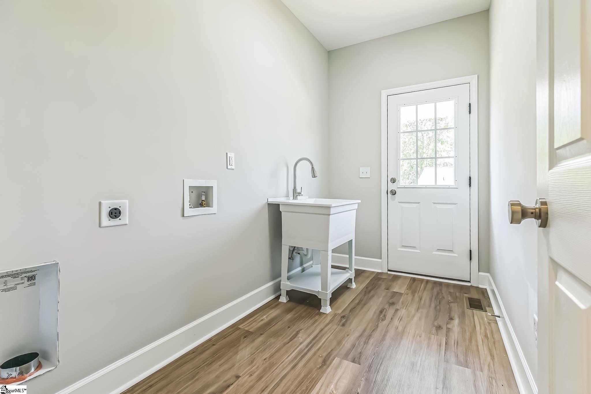 1107 Gordon Extension Greenville, SC 29611