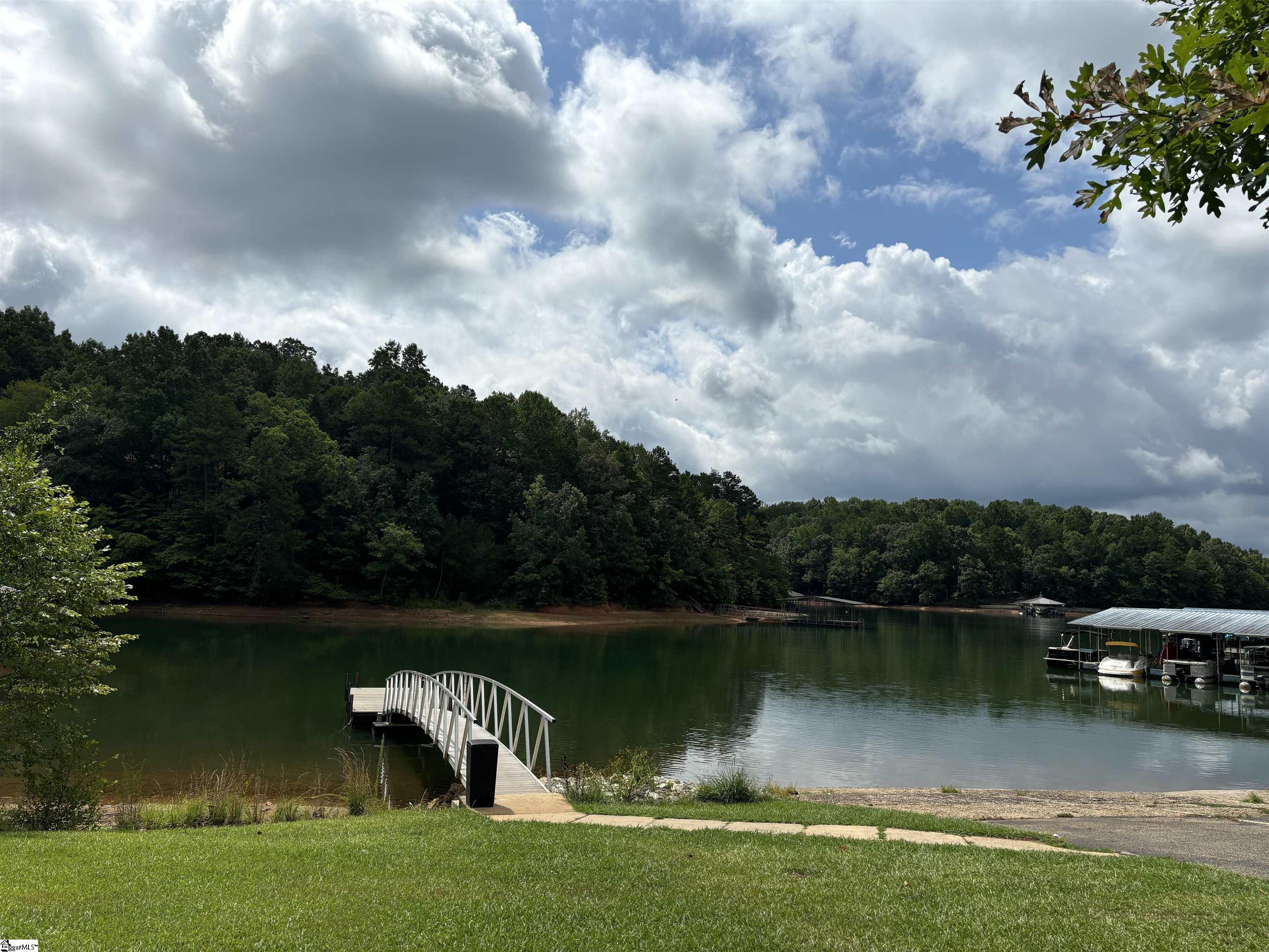813 Chickasaw Point Westminster, SC 29693