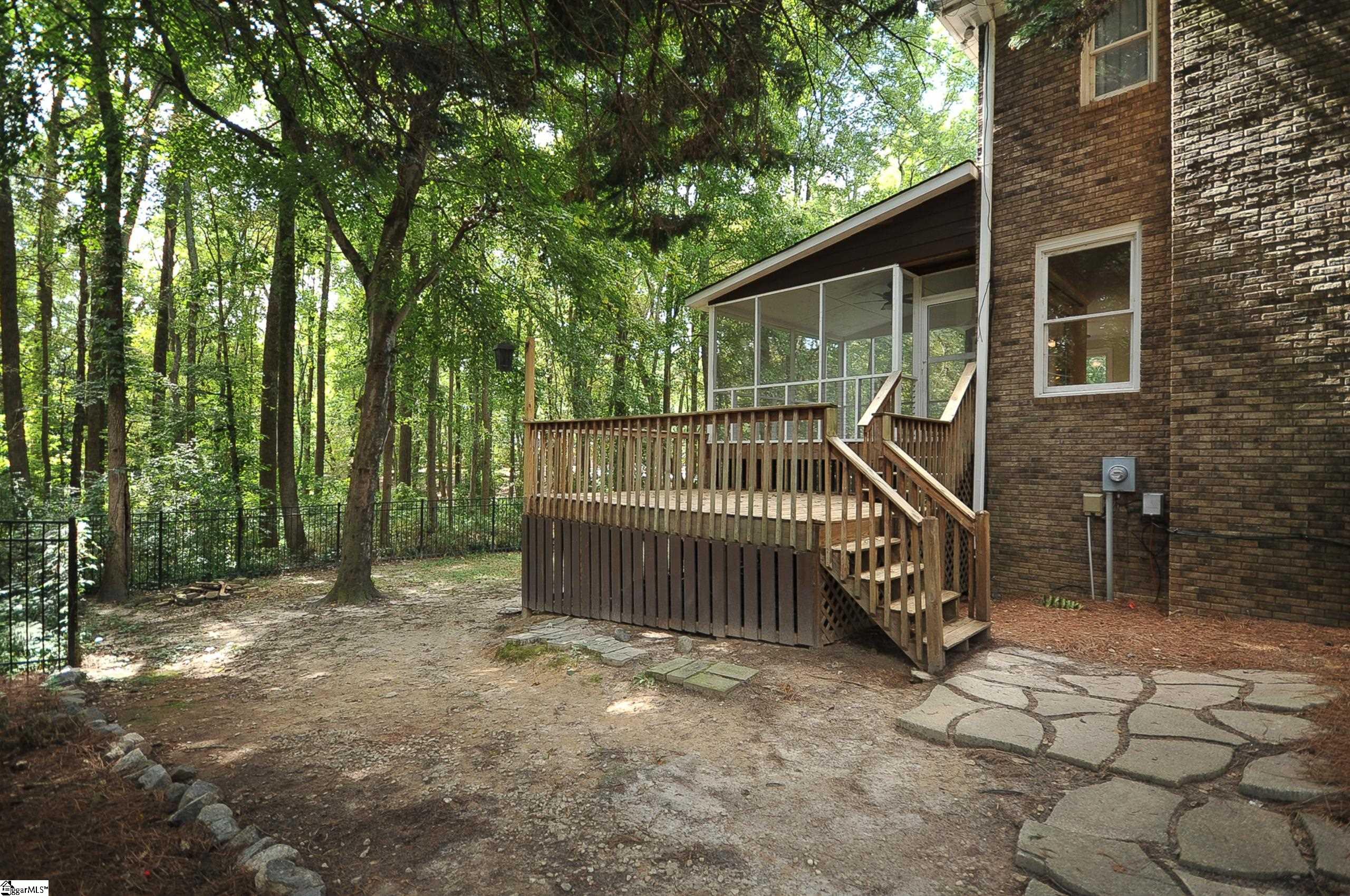 18 W Cranberry Lane Greenville, SC 29615