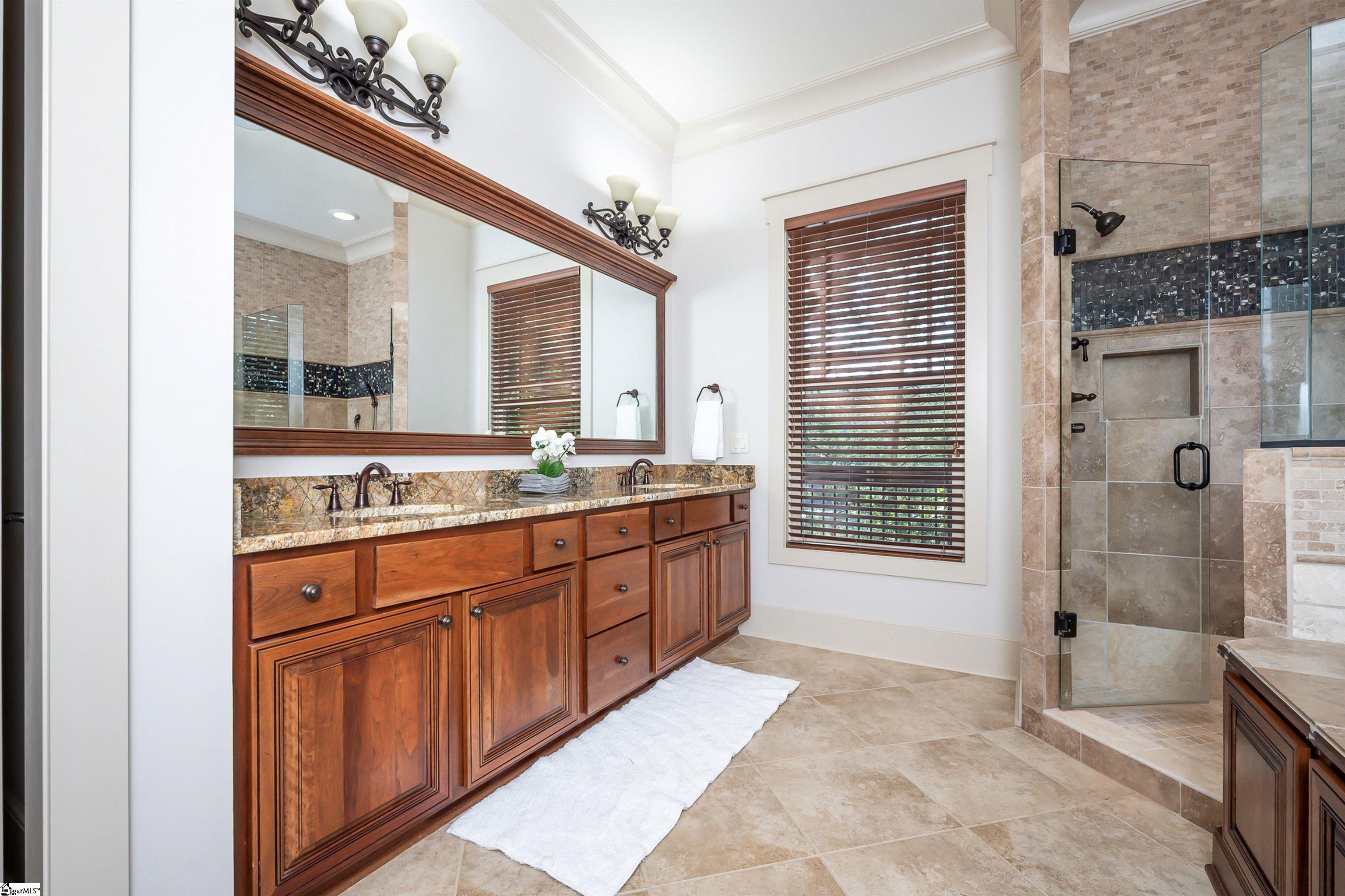 606 Majesty Court Salem, SC 29676